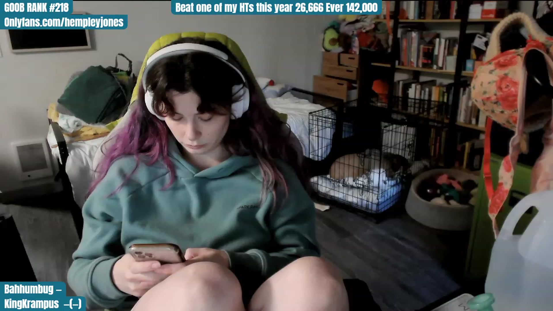 Gallery image thumbnail from Hempley's myfreecams stream on, 12/31/2023, 18:30 image 5 of 20