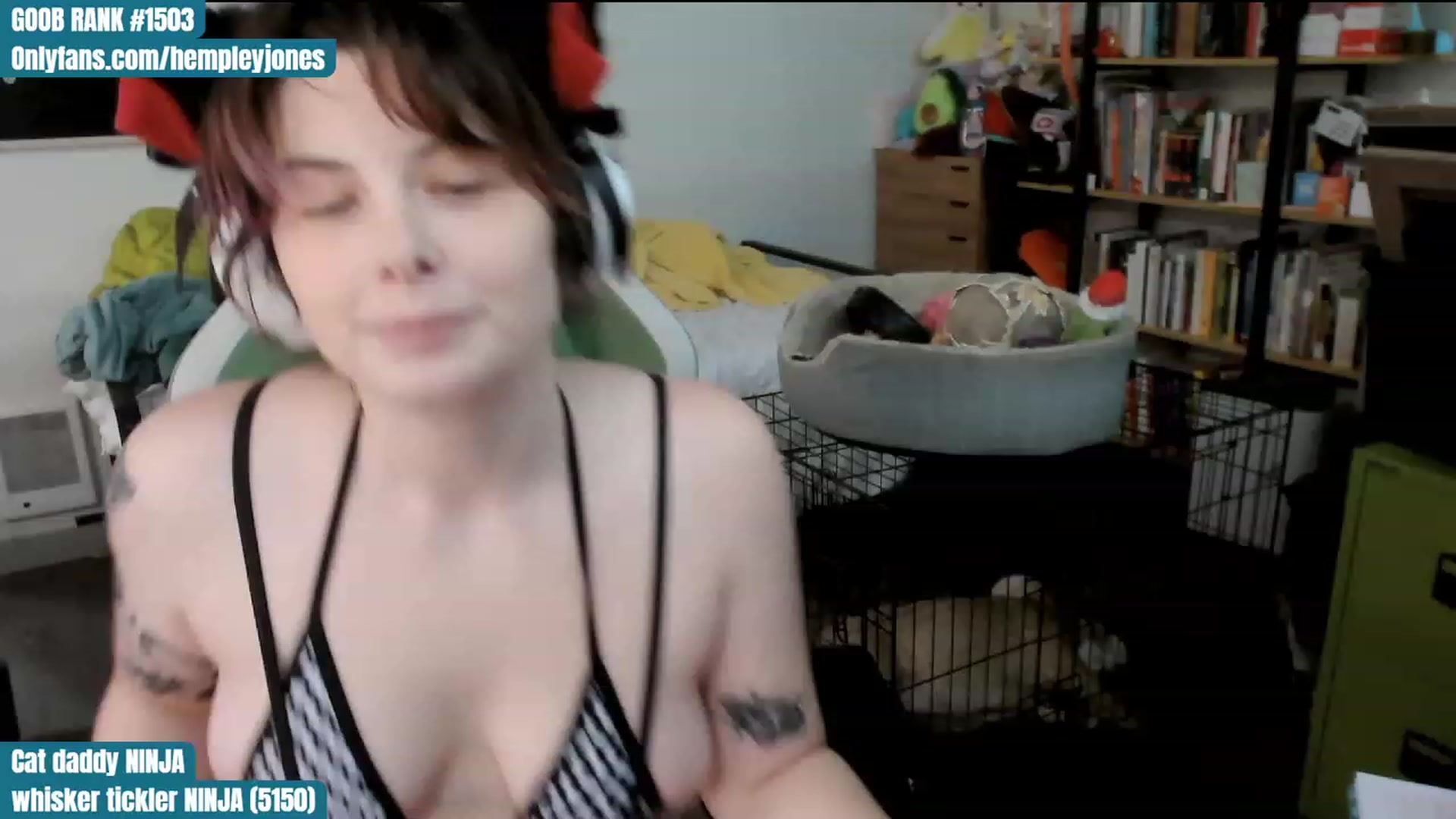Gallery image thumbnail from Hempley's myfreecams stream on, 01/07/2024, 03:42 image 6 of 20