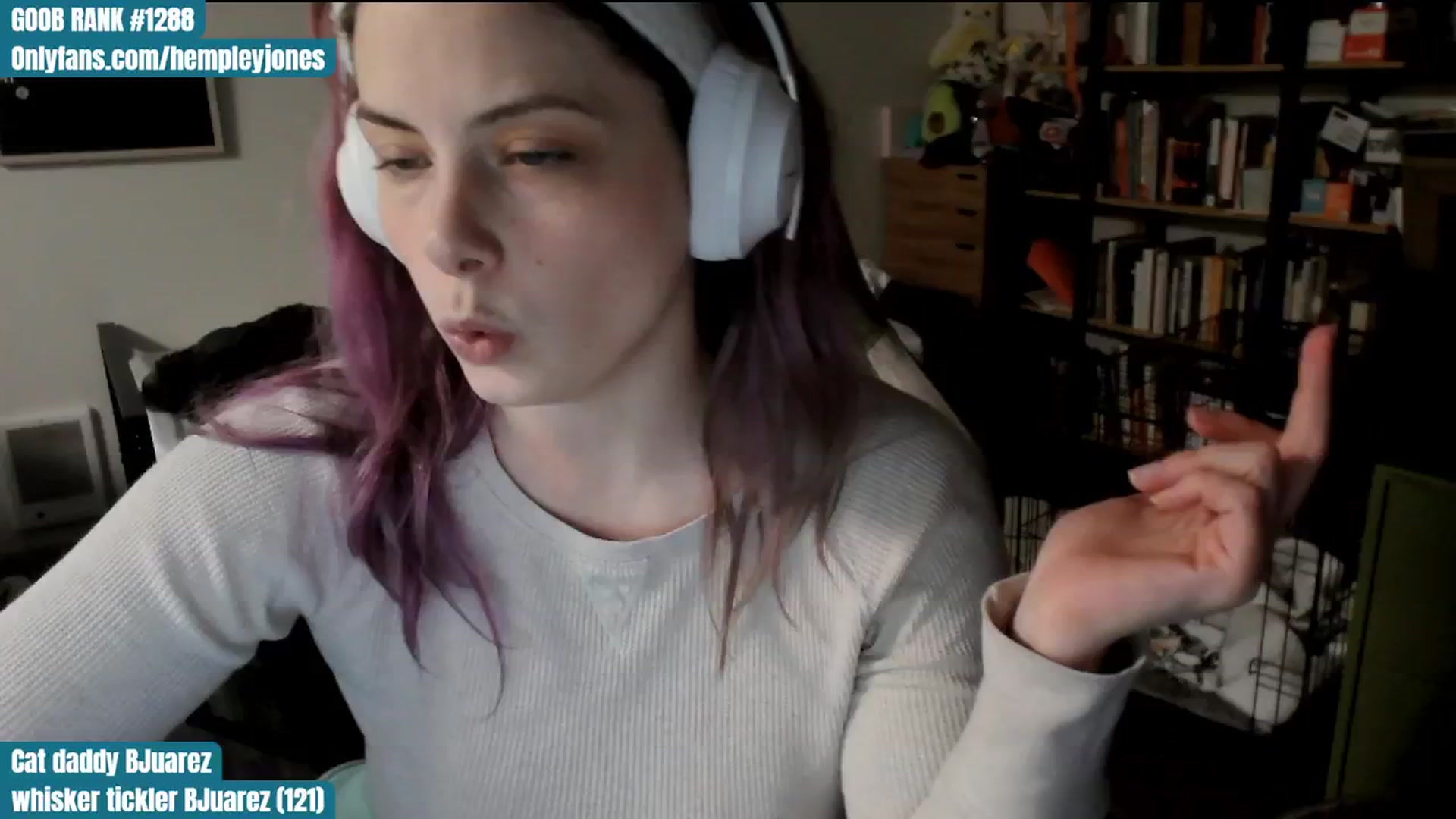Gallery image thumbnail from Hempley's myfreecams stream on, 01/19/2024, 03:23 image 1 of 20