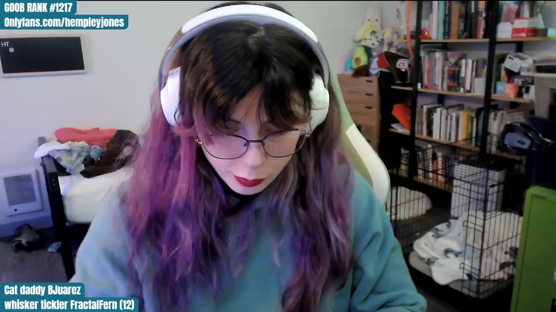 Gallery image thumbnail from Hempley's myfreecams stream on, 01/21/2024, 24:01 image 5 of 20