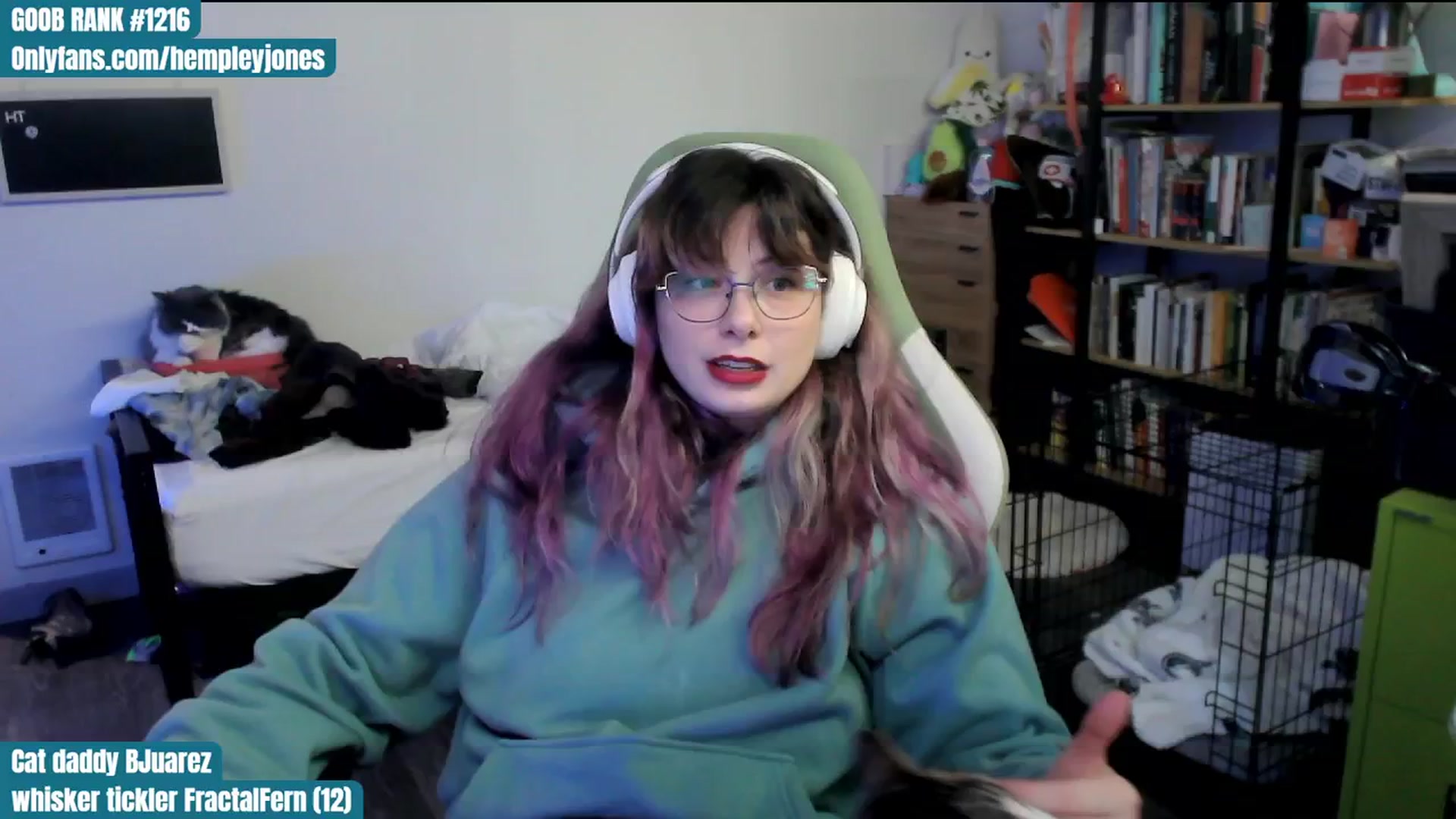 Gallery image thumbnail from Hempley's myfreecams stream on, 01/21/2024, 24:01 image 2 of 20
