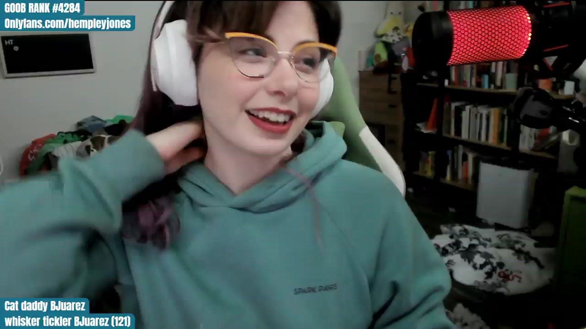 Gallery image thumbnail from Hempley's myfreecams stream on, 02/05/2024, 02:04 image 9 of 20