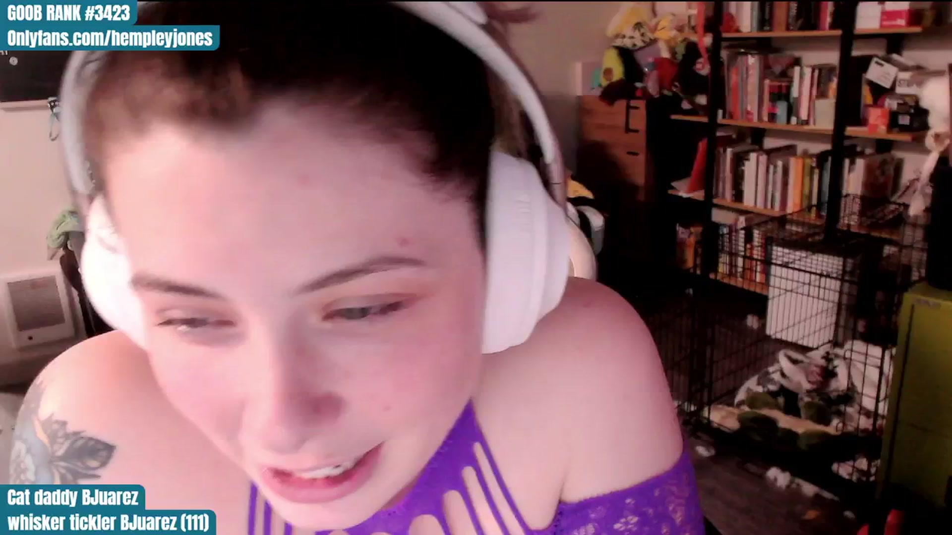 Gallery image thumbnail from Hempley's myfreecams stream on, 02/10/2024, 01:34 image 16 of 20