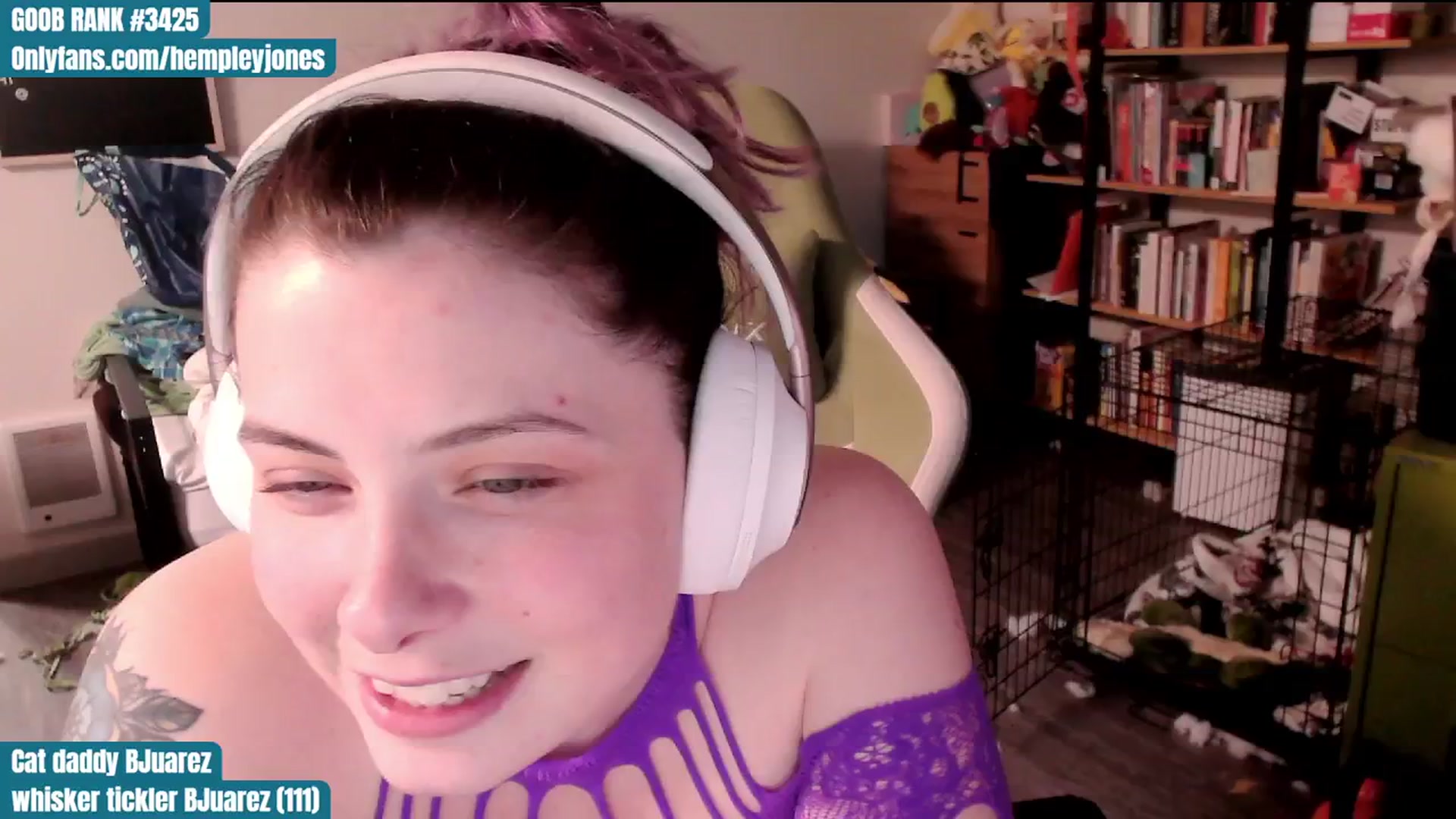 Gallery image thumbnail from Hempley's myfreecams stream on, 02/10/2024, 01:34 image 6 of 20
