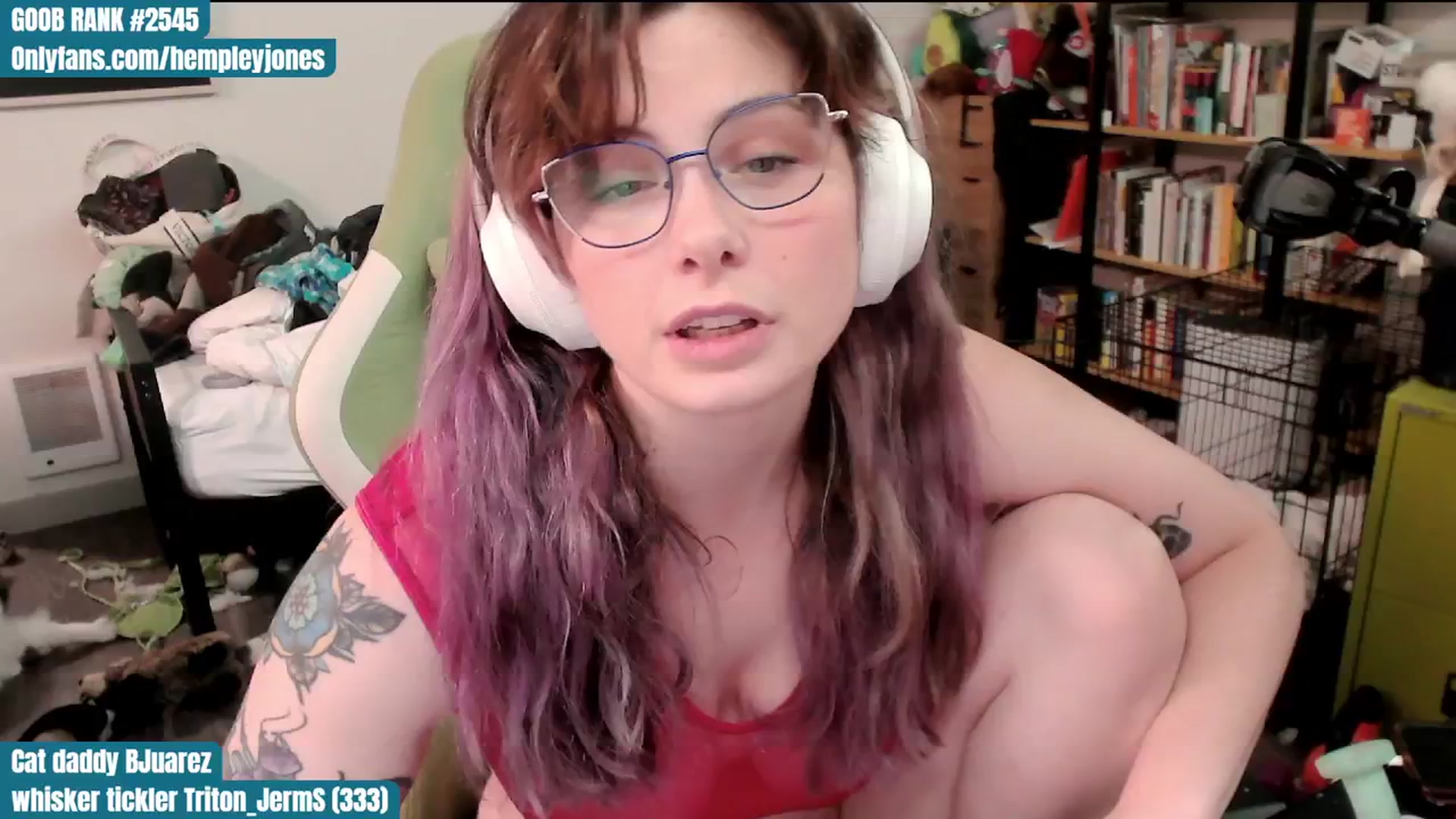 Gallery image thumbnail from Hempley's myfreecams stream on, 02/11/2024, 03:11 image 11 of 20
