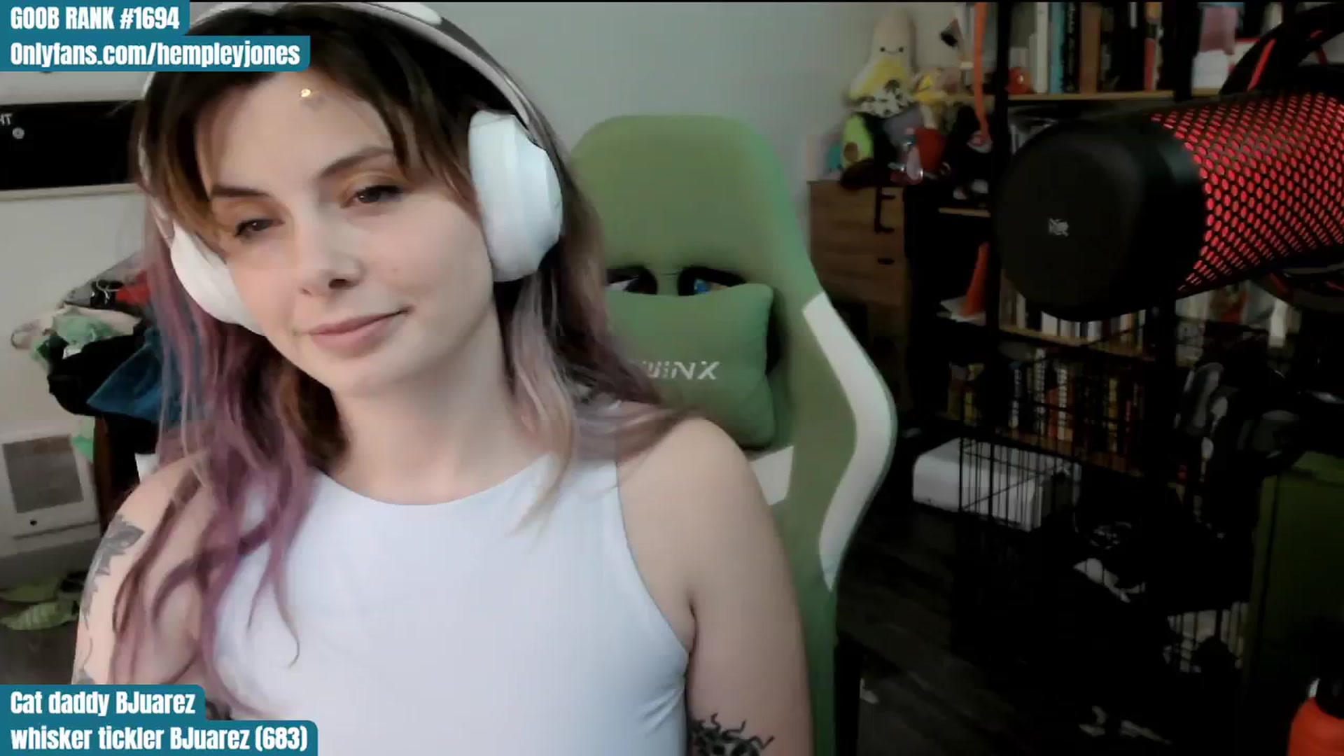 Gallery image thumbnail from Hempley's myfreecams stream on, 02/14/2024, 02:23 image 19 of 20