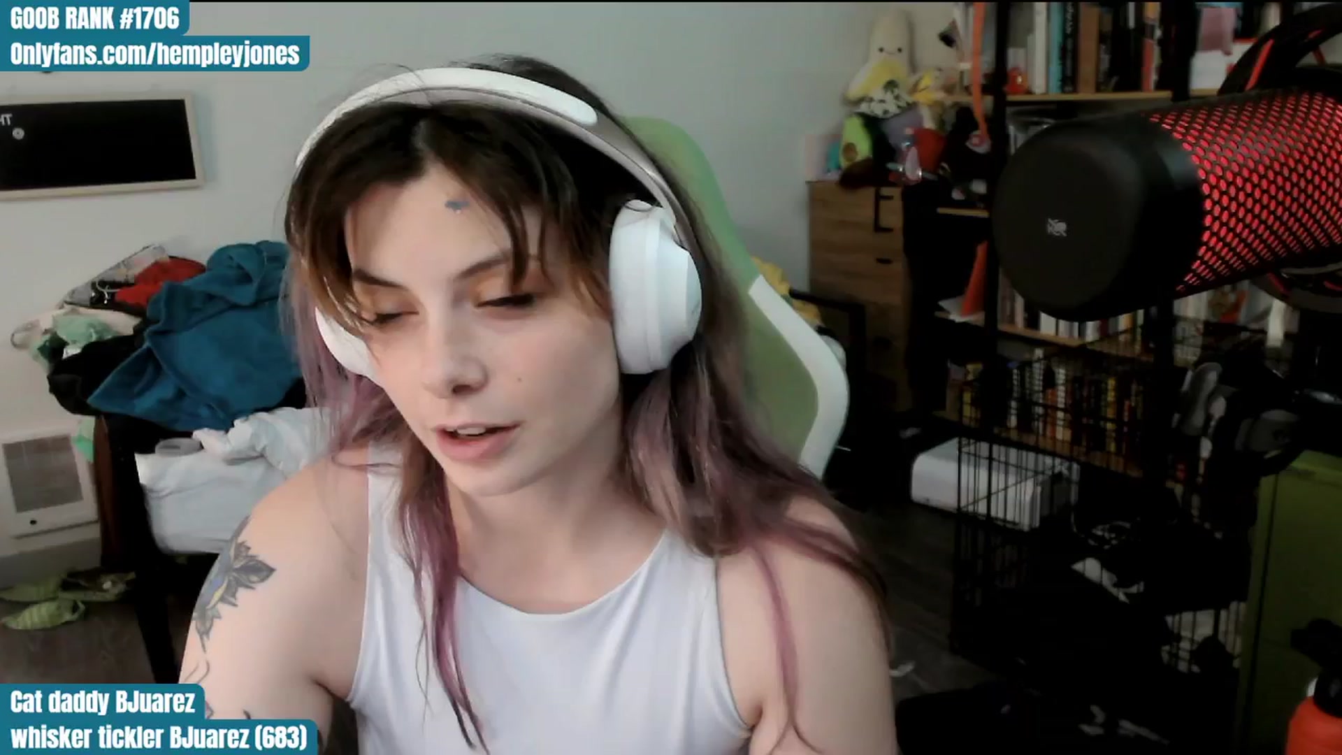 Gallery image thumbnail from Hempley's myfreecams stream on, 02/14/2024, 02:23 image 17 of 20