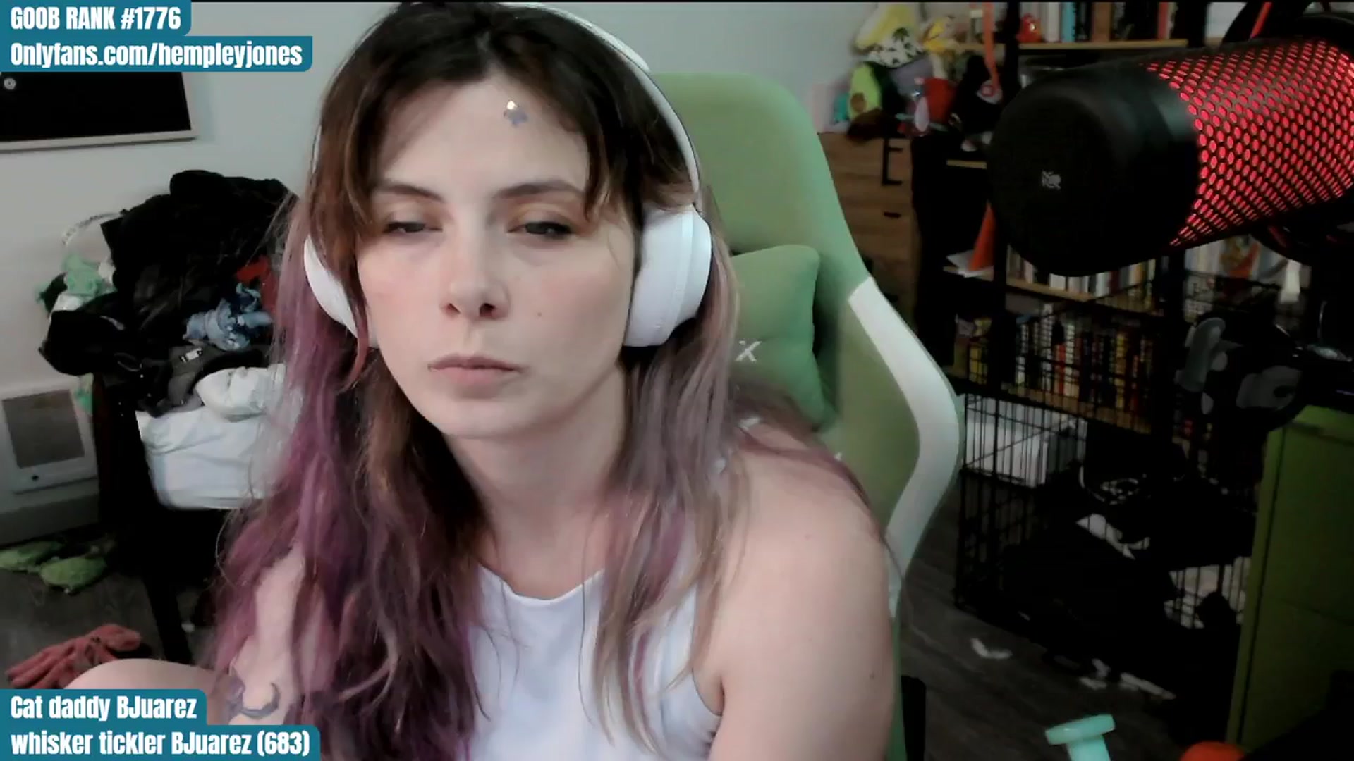 Gallery image thumbnail from Hempley's myfreecams stream on, 02/14/2024, 02:23 image 9 of 20