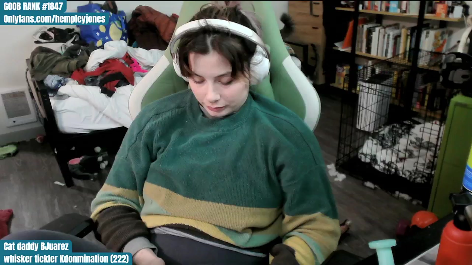 Gallery image thumbnail from Hempley's myfreecams stream on, 02/17/2024, 03:17 image 9 of 20
