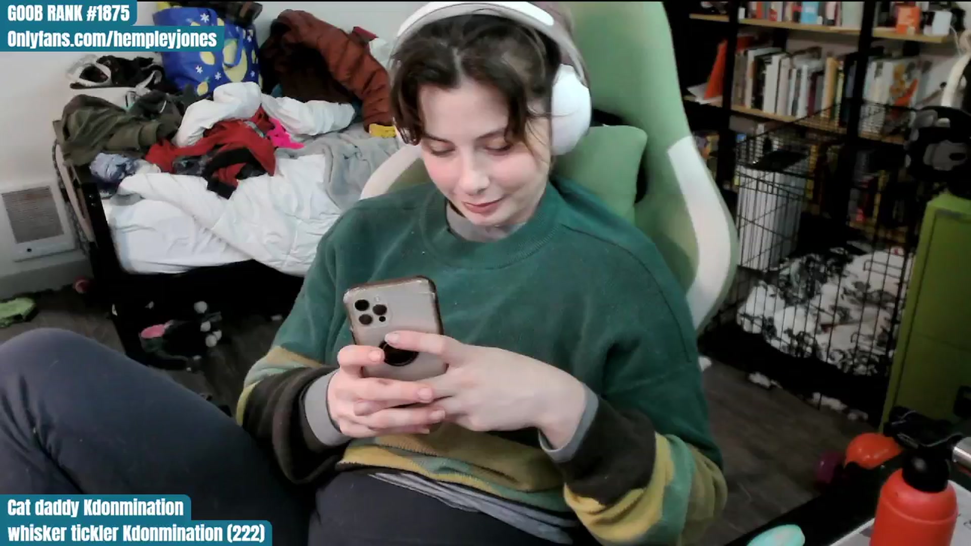 Gallery image thumbnail from Hempley's myfreecams stream on, 02/17/2024, 03:17 image 1 of 20