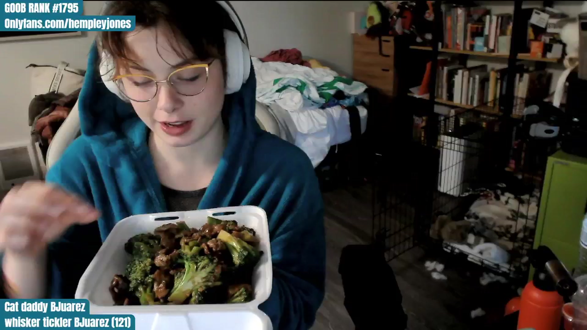 Gallery image thumbnail from Hempley's myfreecams stream on, 02/18/2024, 01:00 image 7 of 20