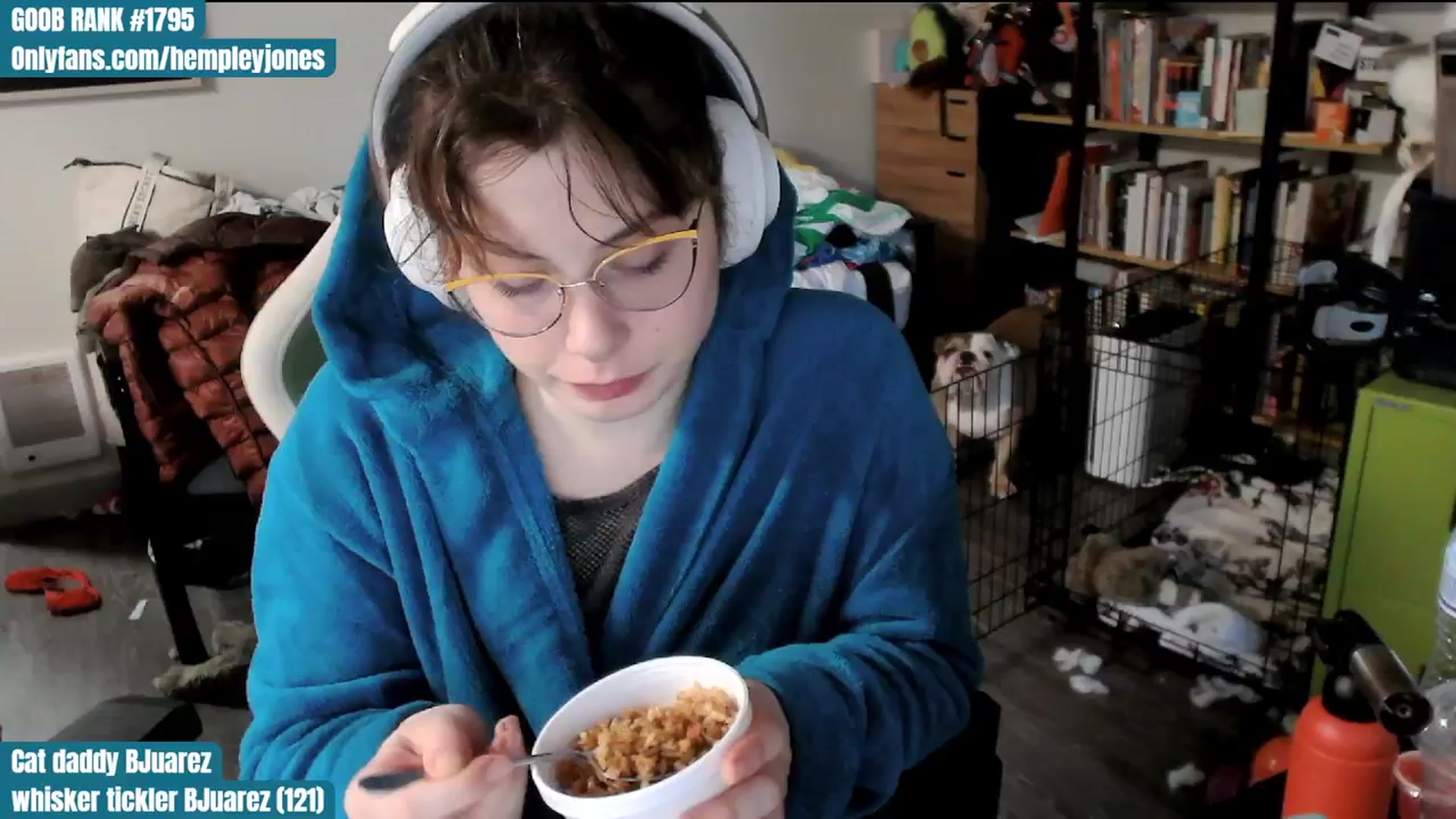 Gallery image thumbnail from Hempley's myfreecams stream on, 02/18/2024, 01:00 image 10 of 20
