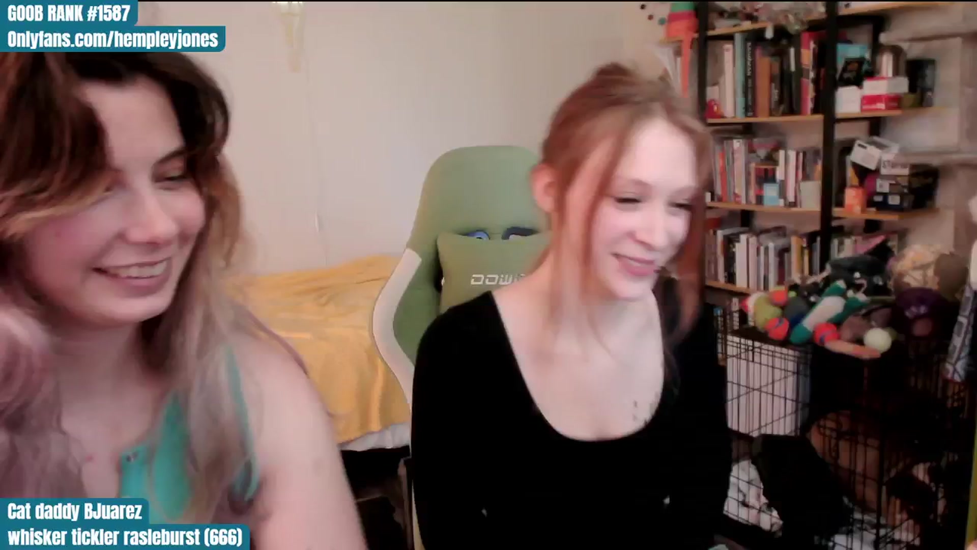 Gallery image thumbnail from Hempley's myfreecams stream on, 03/16/2024, 22:19 image 6 of 20