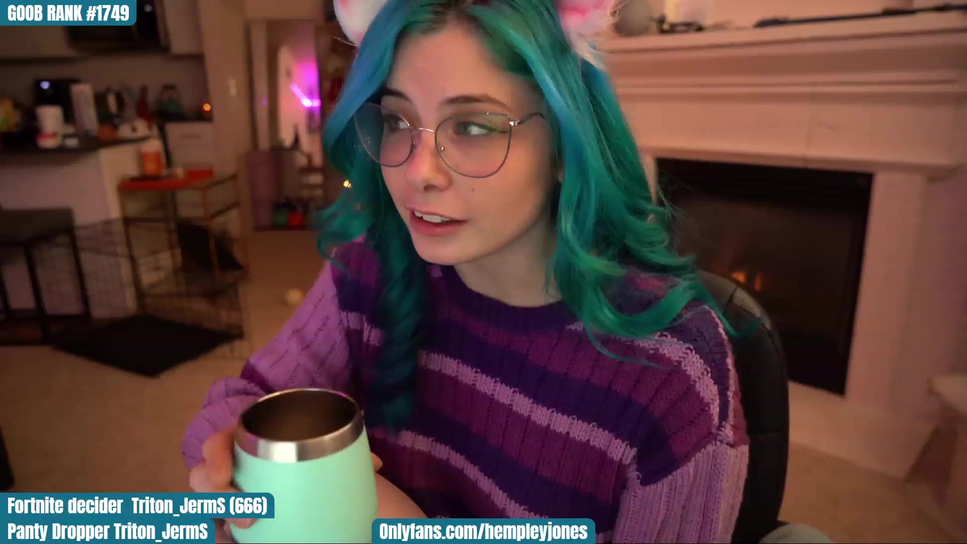 Gallery image thumbnail from Hempleyjones's myfreecams stream on, 12/01/2022, 24:58 image 10 of 20