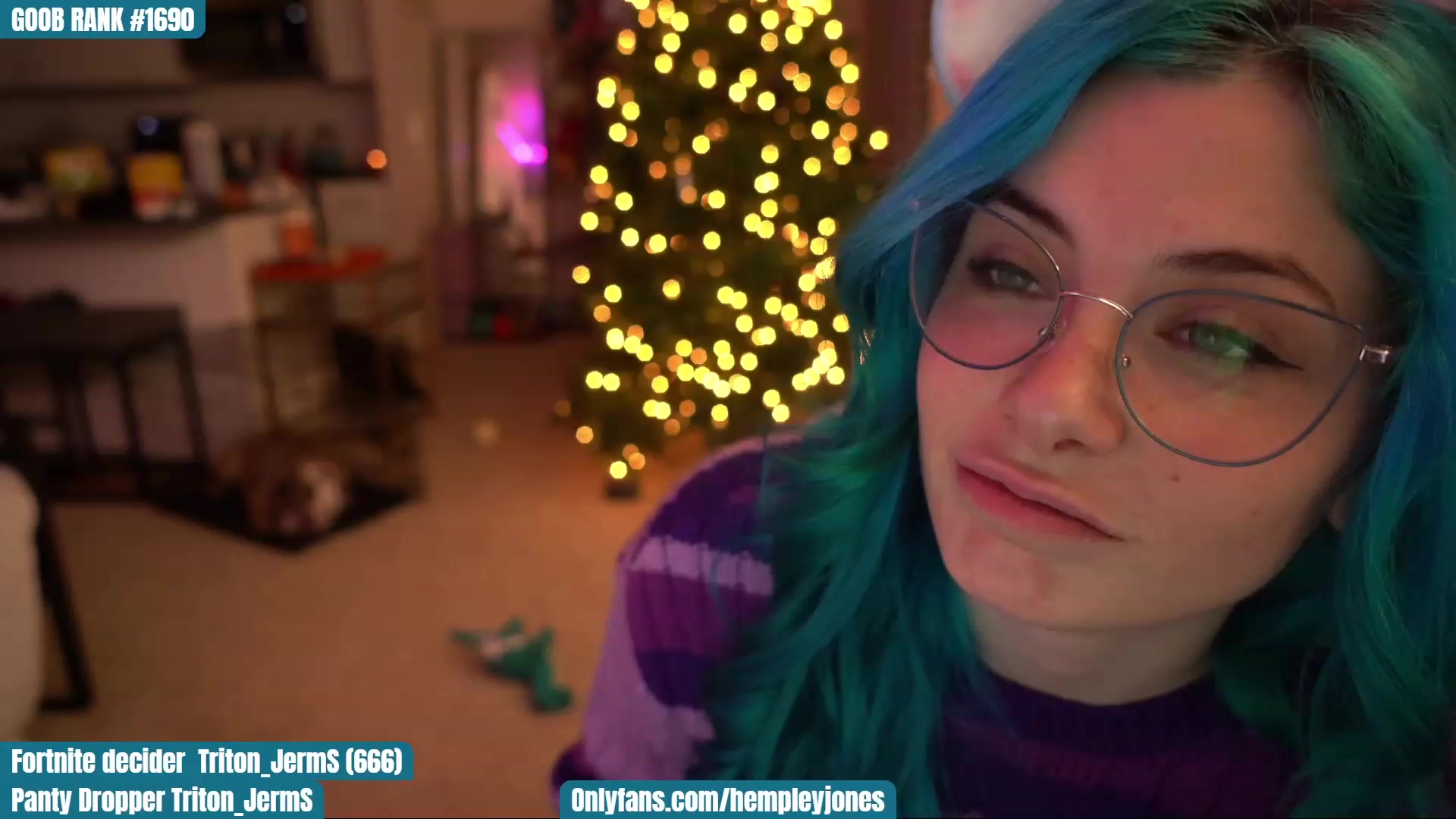 Gallery image thumbnail from Hempleyjones's myfreecams stream on, 12/01/2022, 24:58 image 20 of 20