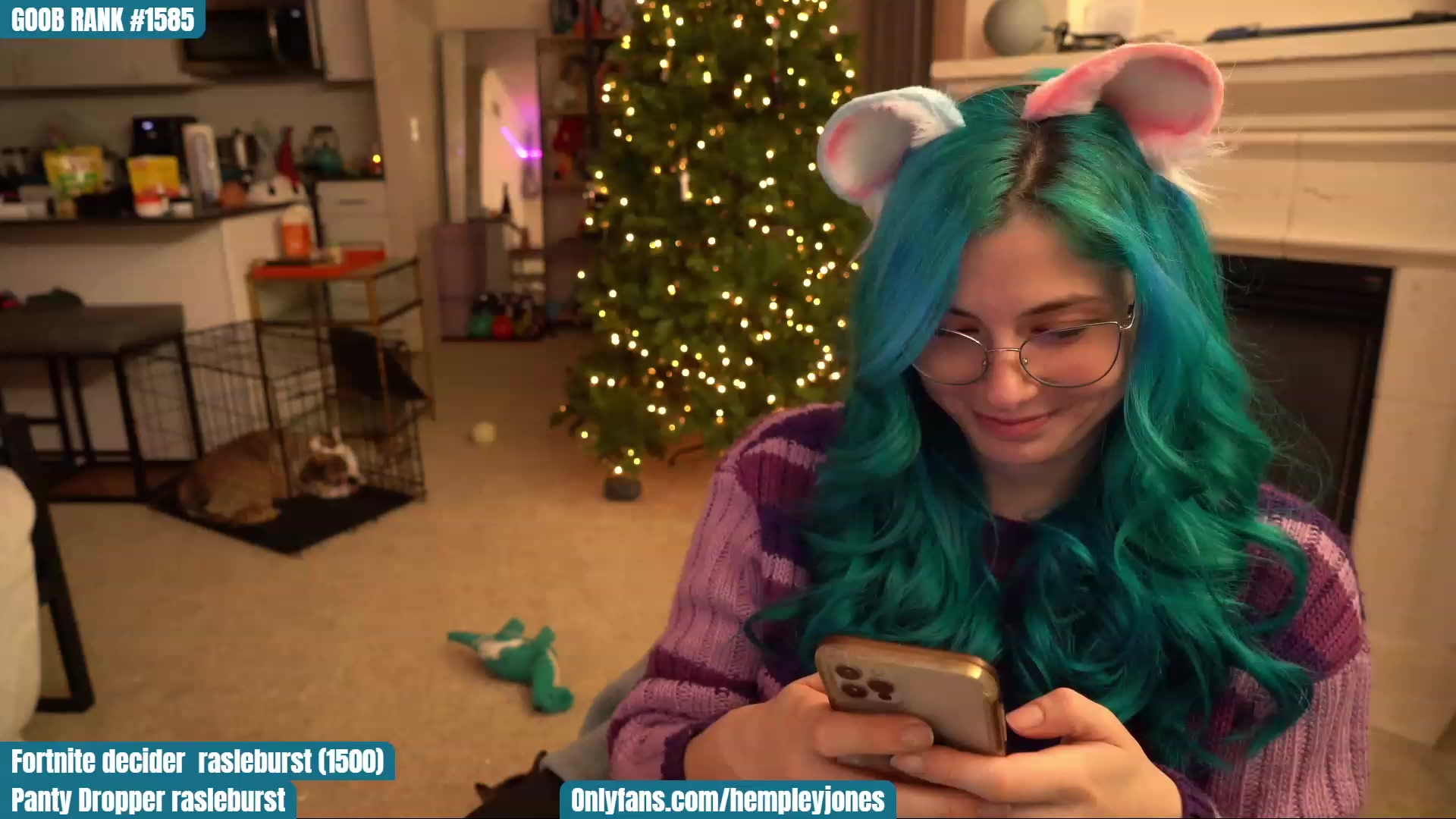 Gallery image thumbnail from Hempleyjones's myfreecams stream on, 12/01/2022, 01:33 image 17 of 20