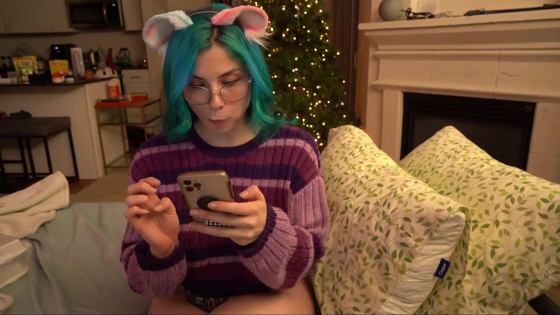 Gallery image thumbnail from Hempleyjones's myfreecams stream on, 12/01/2022, 03:19 image 2 of 20