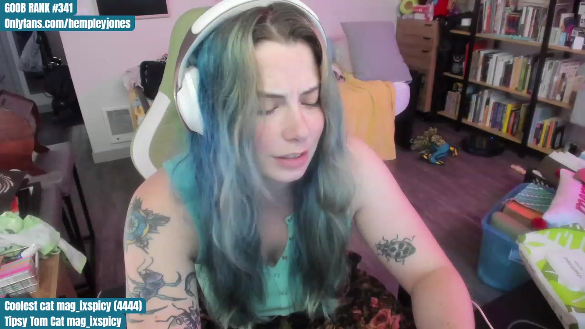 Gallery image thumbnail from Hempleyjones's myfreecams stream on, 07/21/2023, 23:03 image 20 of 20