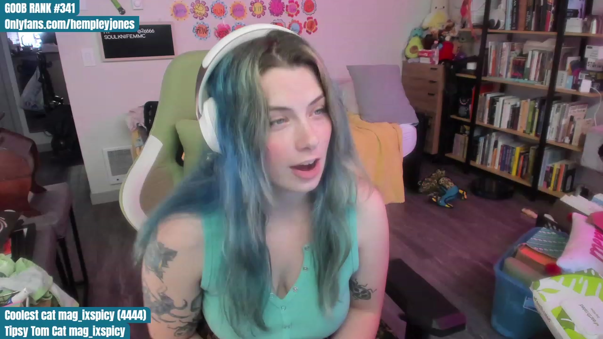 Gallery image thumbnail from Hempleyjones's myfreecams stream on, 07/22/2023, 24:00 image 5 of 20