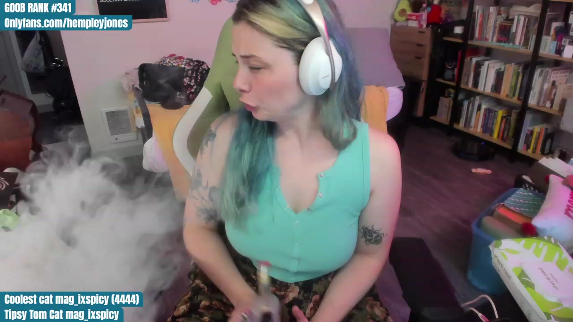 Gallery image thumbnail from Hempleyjones's myfreecams stream on, 07/22/2023, 01:05 image 1 of 20