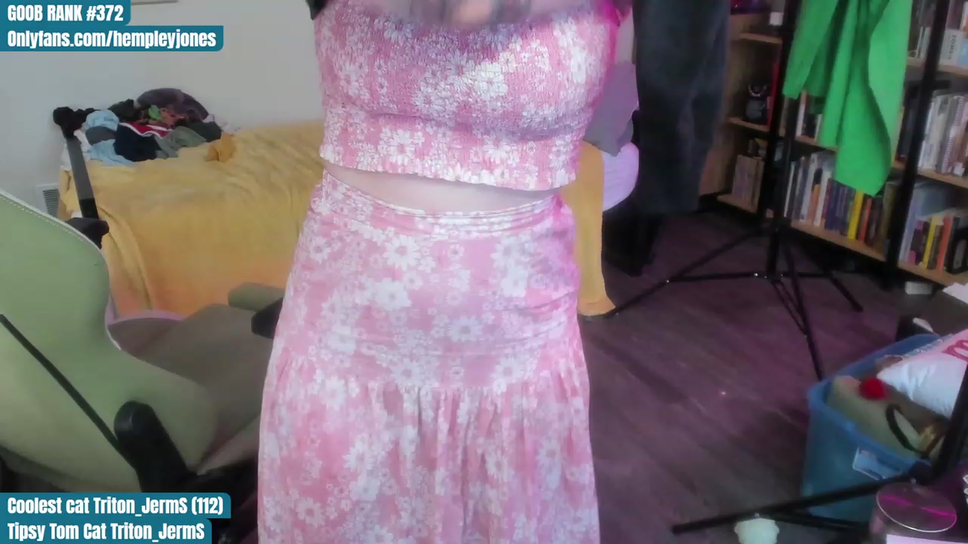 Gallery image thumbnail from Hempleyjones's myfreecams stream on, 07/23/2023, 22:49 image 6 of 20