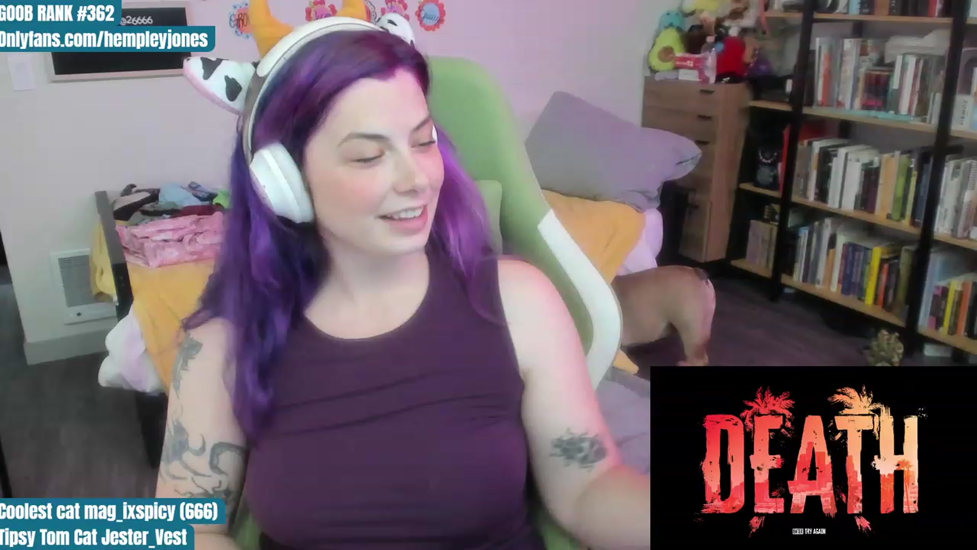 Gallery image thumbnail from Hempleyjones's myfreecams stream on, 07/26/2023, 01:02 image 9 of 20