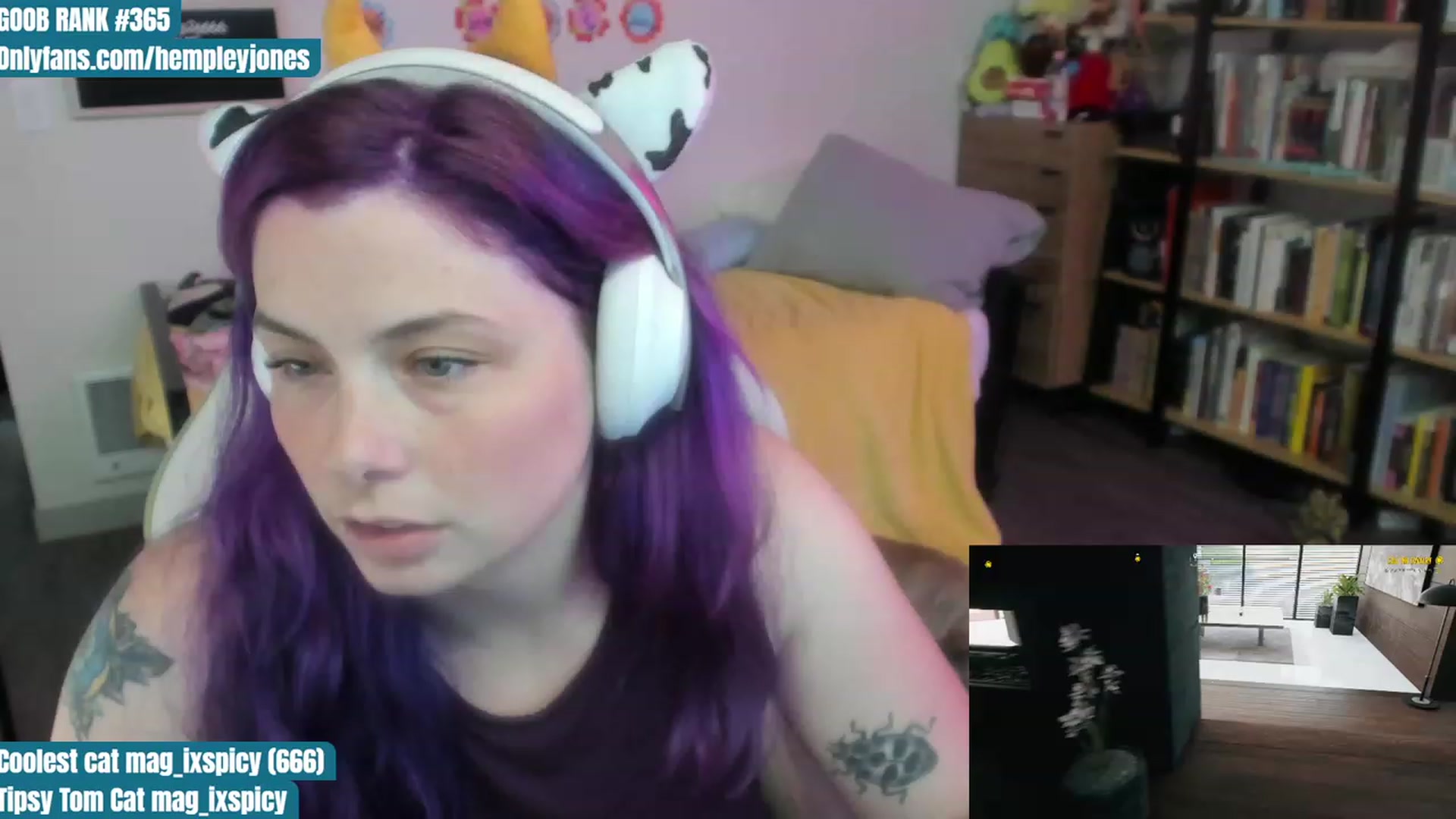 Gallery image thumbnail from Hempleyjones's myfreecams stream on, 07/26/2023, 01:02 image 4 of 20