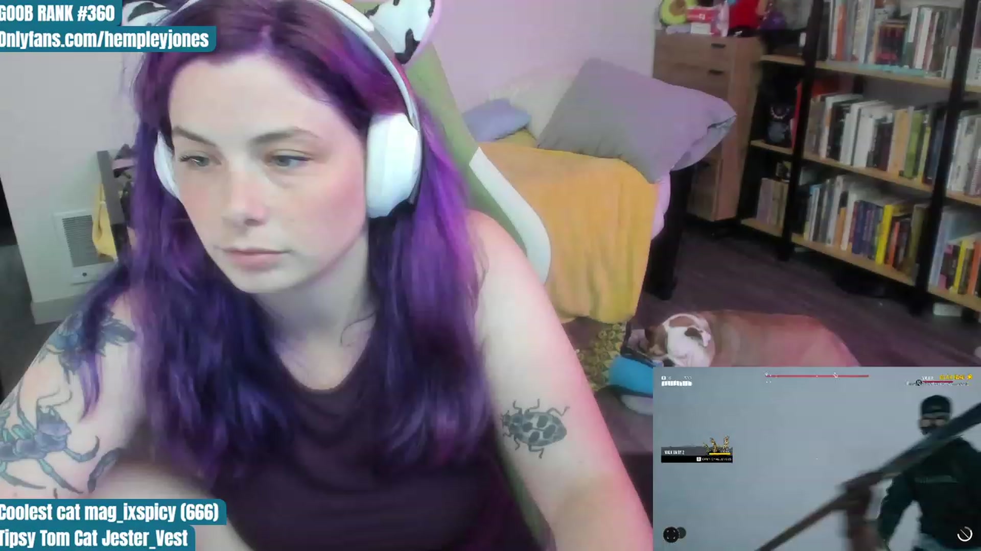 Gallery image thumbnail from Hempleyjones's myfreecams stream on, 07/26/2023, 02:06 image 5 of 20