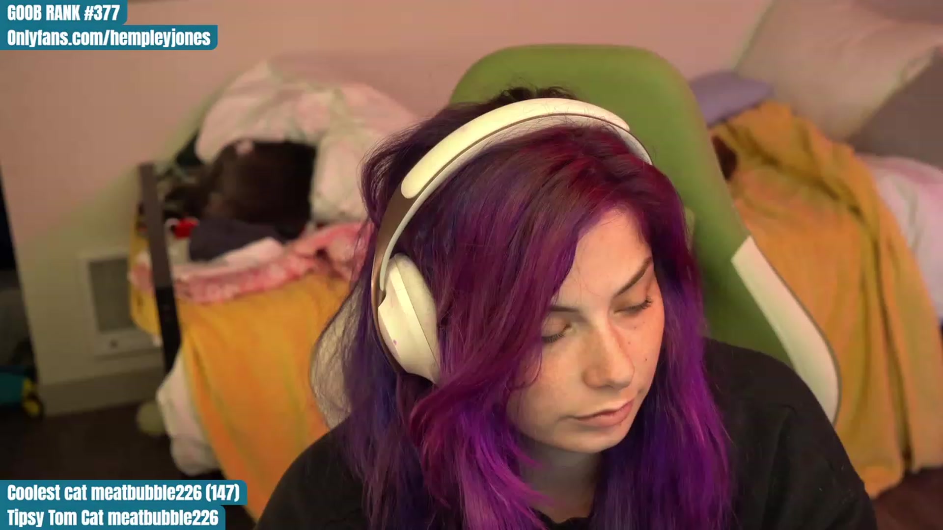 Gallery image thumbnail from Hempleyjones's myfreecams stream on, 07/27/2023, 24:04 image 3 of 20