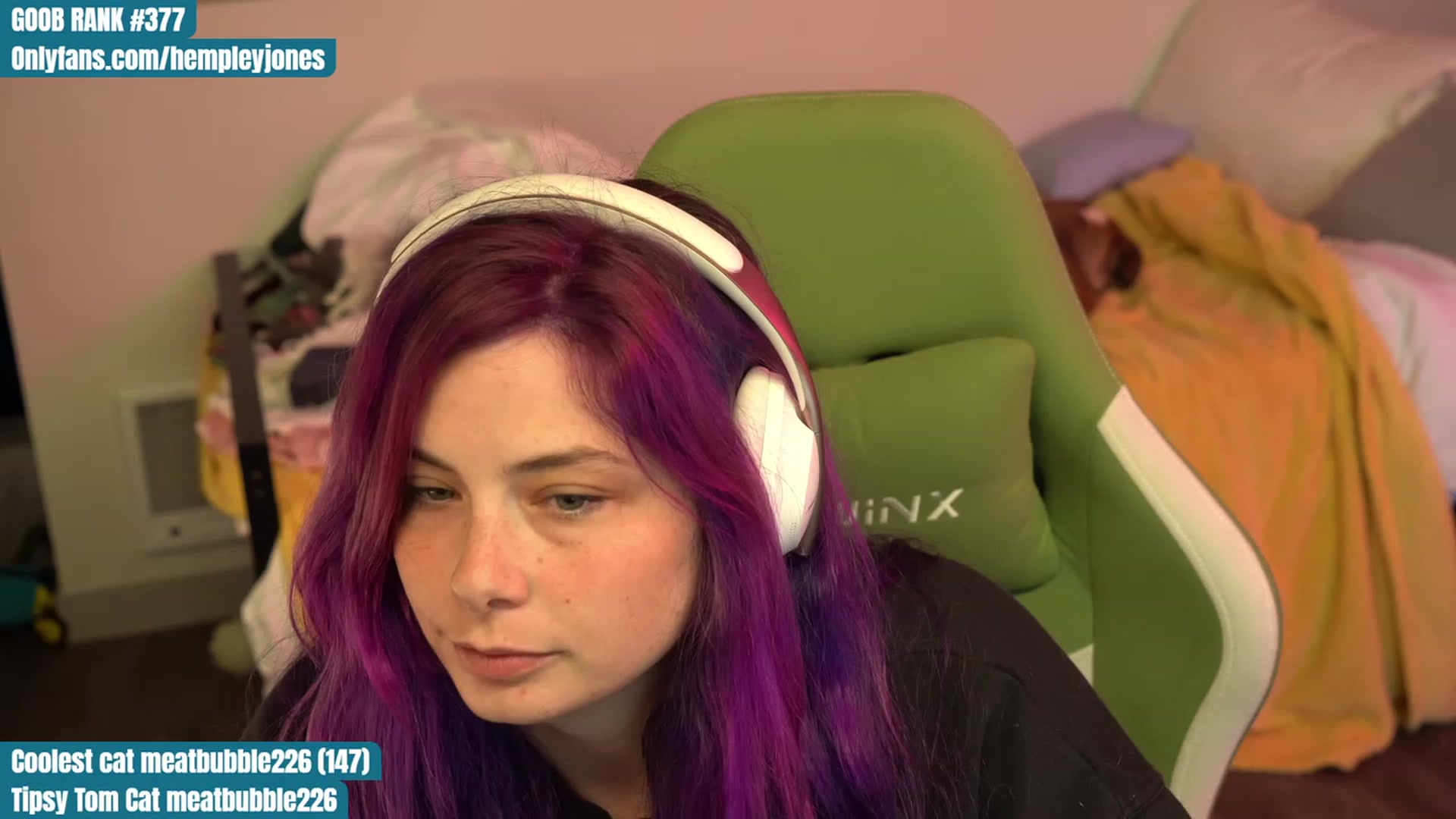 Gallery image thumbnail from Hempleyjones's myfreecams stream on, 07/27/2023, 24:04 image 8 of 20