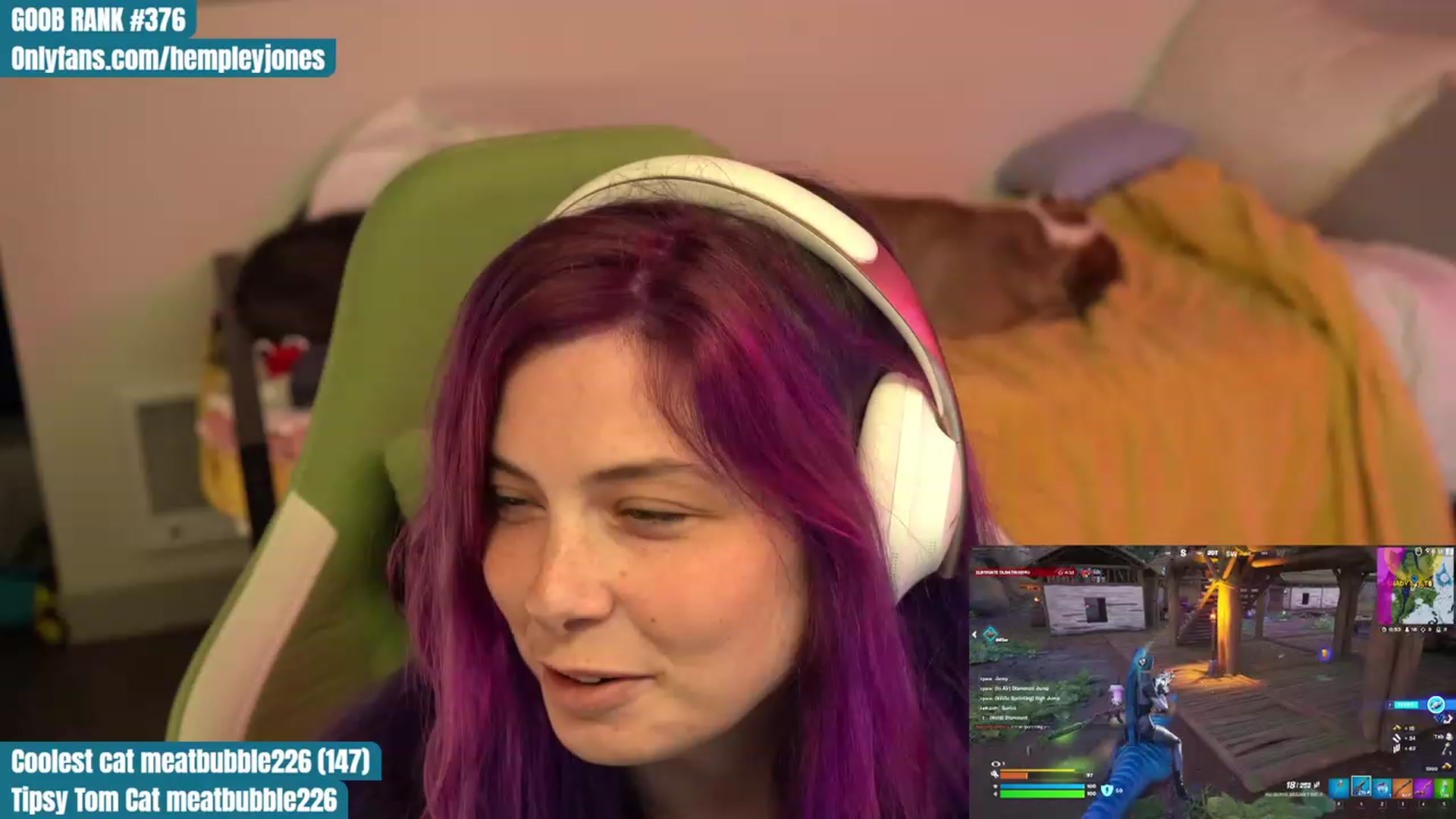 Gallery image thumbnail from Hempleyjones's myfreecams stream on, 07/27/2023, 24:04 image 18 of 20