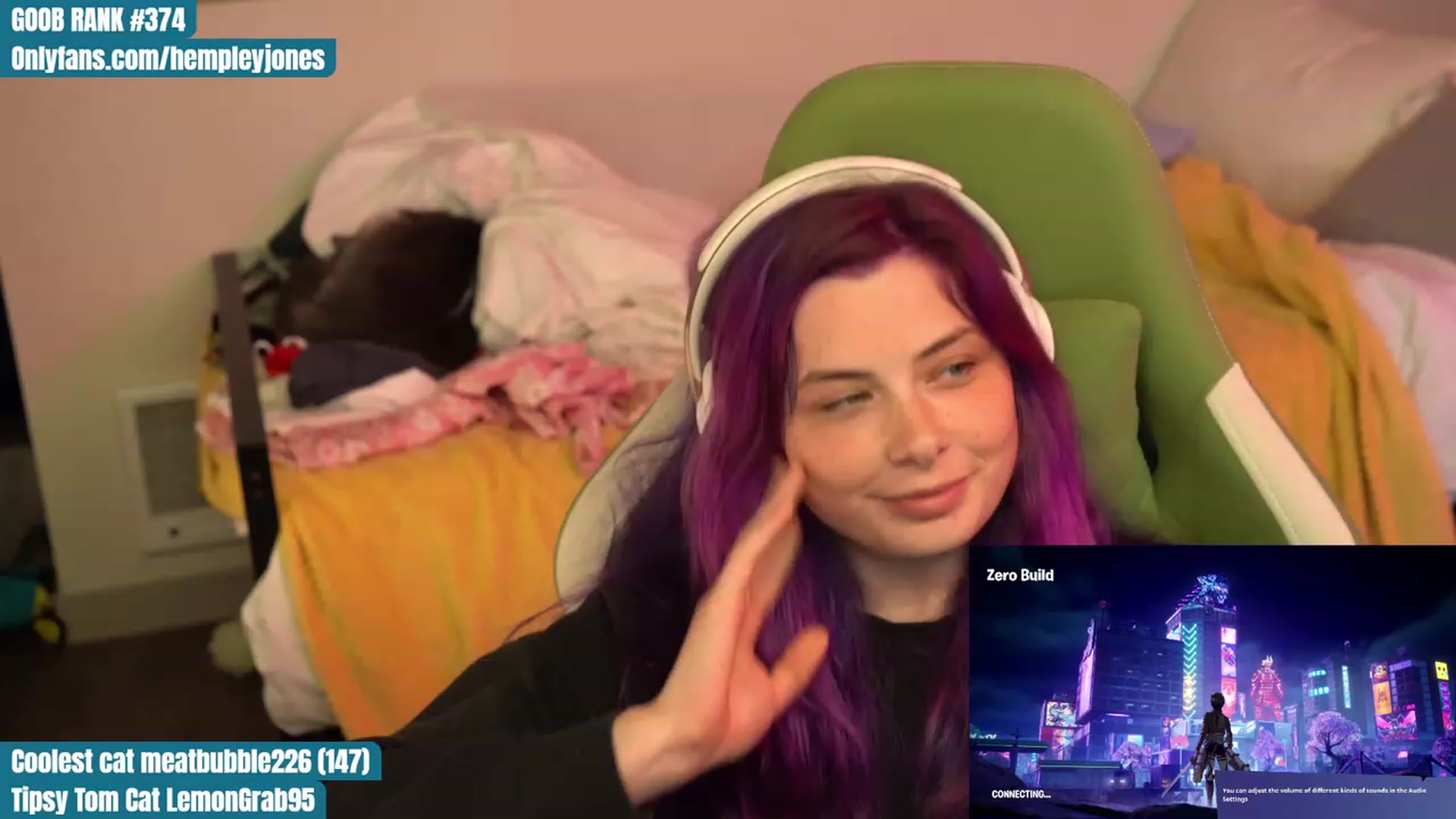 Gallery image thumbnail from Hempleyjones's myfreecams stream on, 07/27/2023, 24:25 image 17 of 20