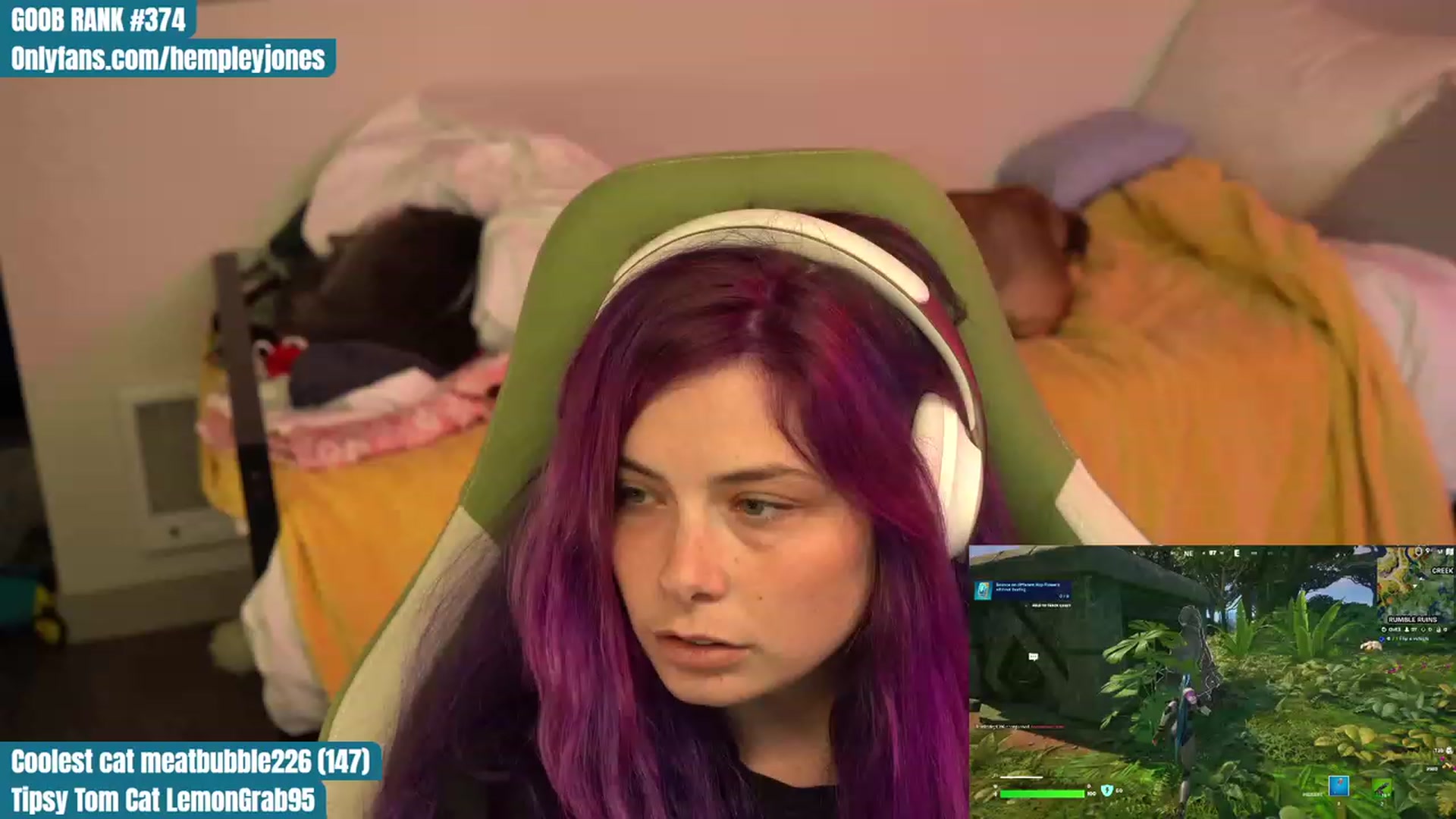 Gallery image thumbnail from Hempleyjones's myfreecams stream on, 07/27/2023, 24:25 image 6 of 20