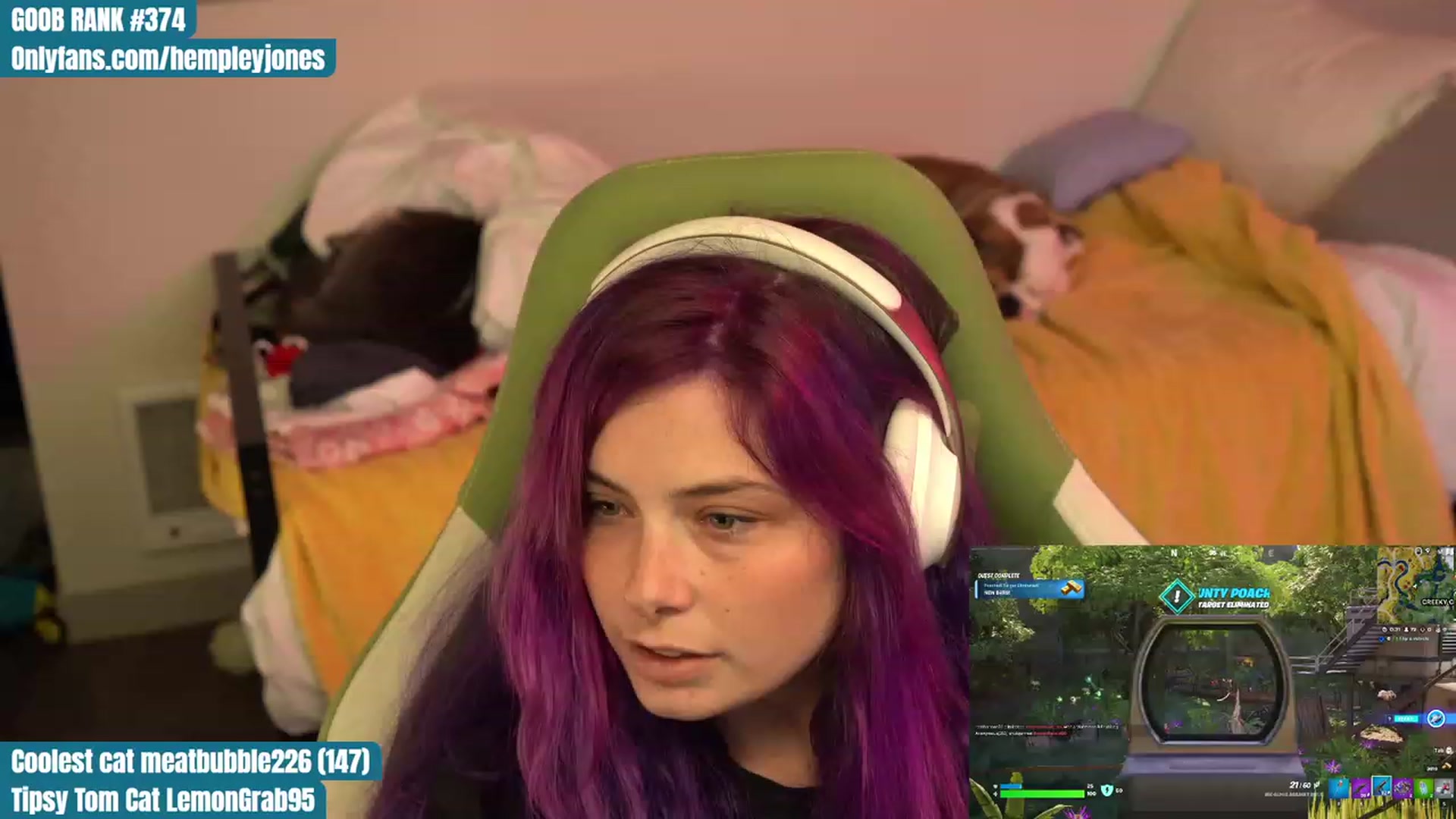 Gallery image thumbnail from Hempleyjones's myfreecams stream on, 07/27/2023, 24:25 image 8 of 20
