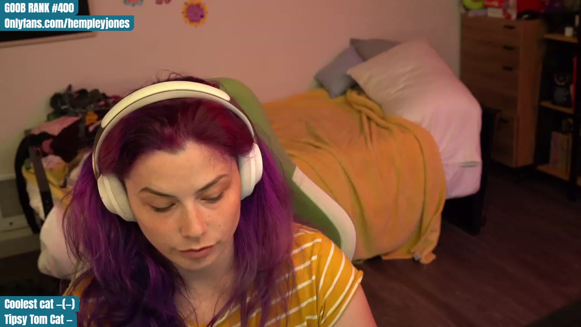 Gallery image thumbnail from Hempleyjones's myfreecams stream on, 07/29/2023, 24:18 image 4 of 20