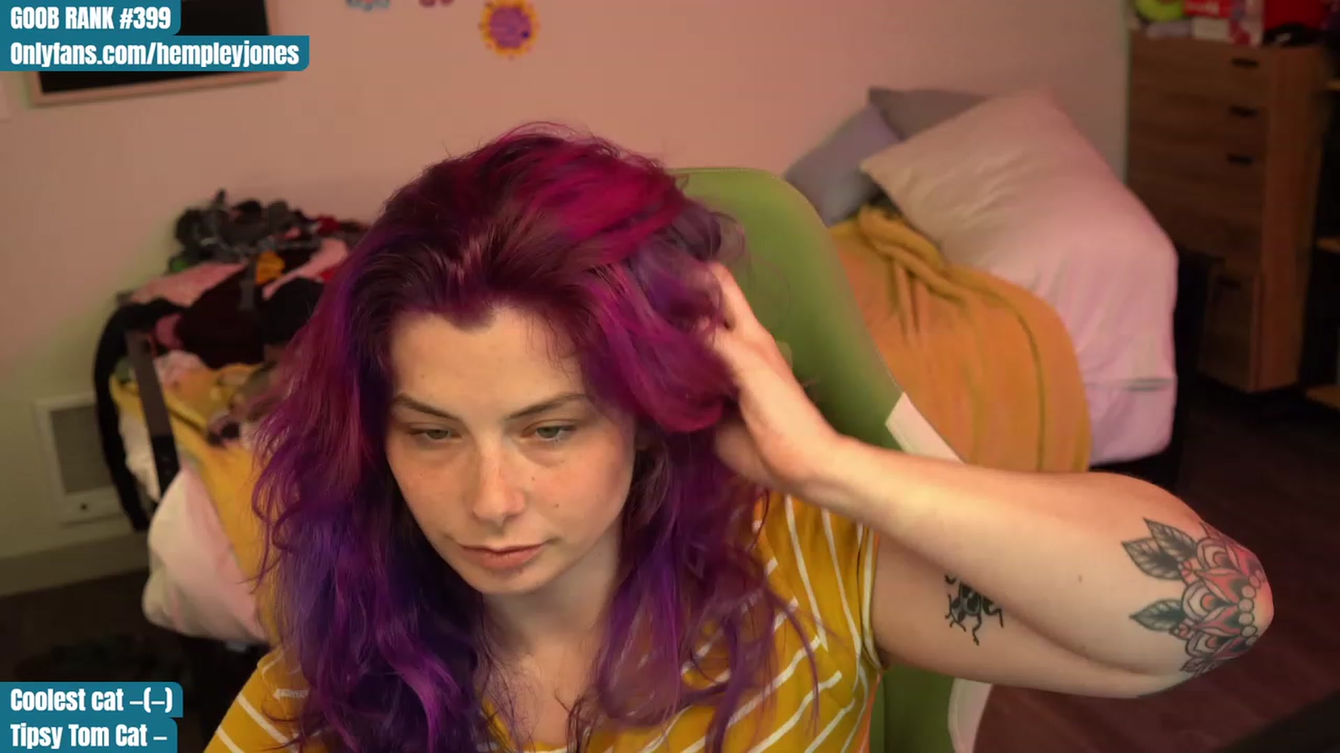 Gallery image thumbnail from Hempleyjones's myfreecams stream on, 07/29/2023, 24:18 image 1 of 20