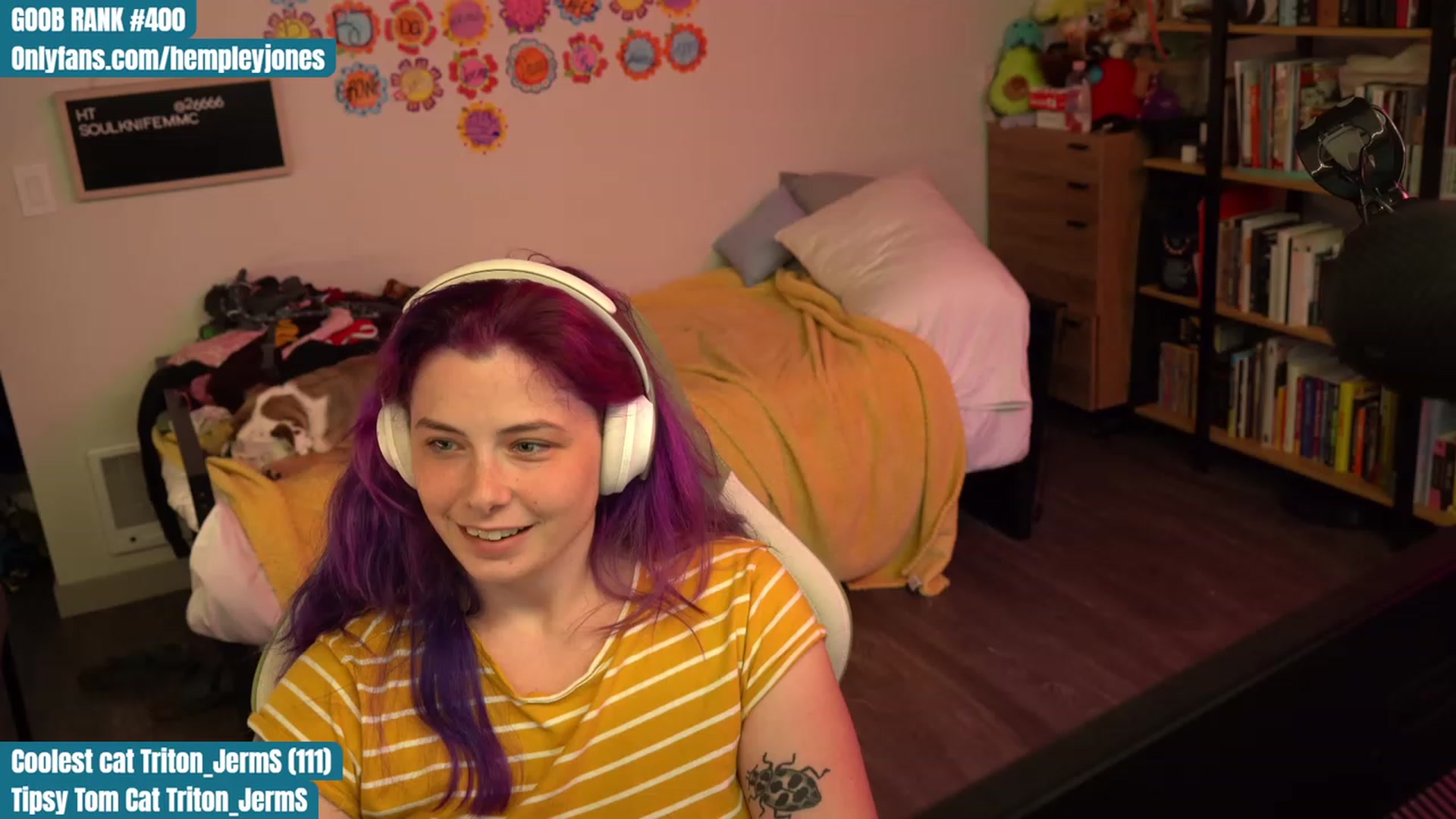 Gallery image thumbnail from Hempleyjones's myfreecams stream on, 07/29/2023, 24:18 image 8 of 20