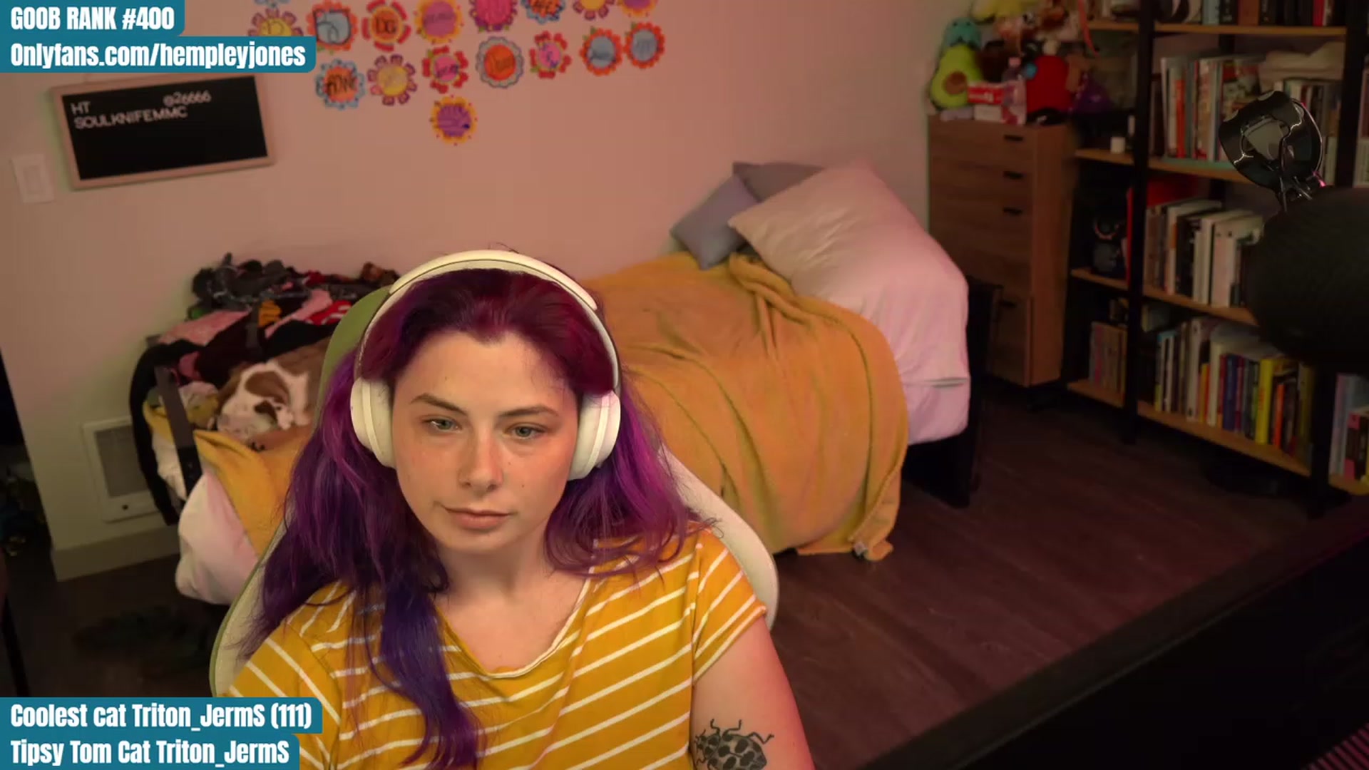 Gallery image thumbnail from Hempleyjones's myfreecams stream on, 07/29/2023, 24:18 image 9 of 20