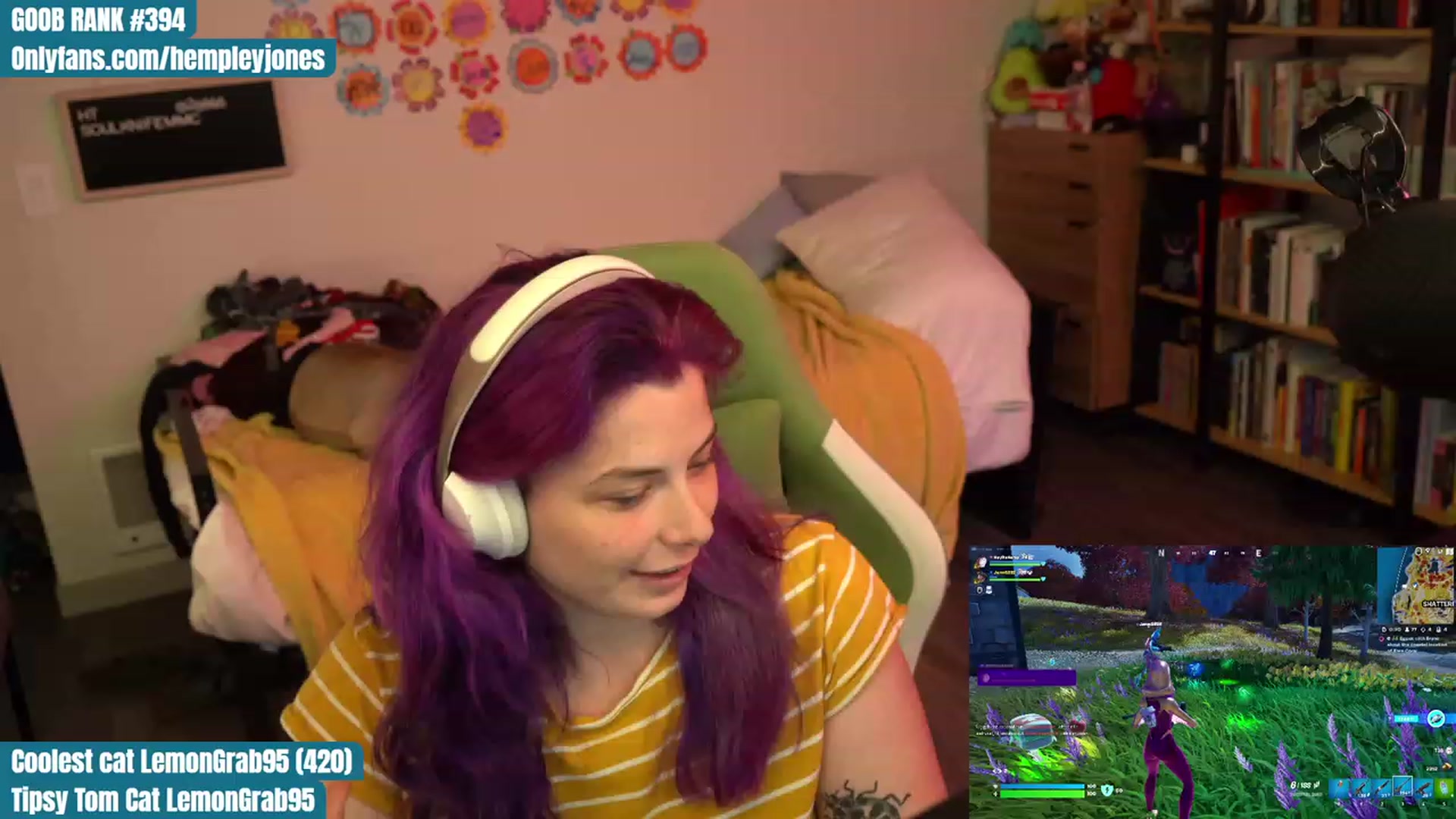 Gallery image thumbnail from Hempleyjones's myfreecams stream on, 07/29/2023, 24:18 image 16 of 20