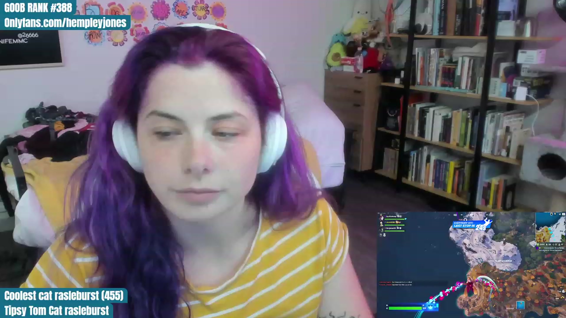 Gallery image thumbnail from Hempleyjones's myfreecams stream on, 07/29/2023, 02:02 image 14 of 20