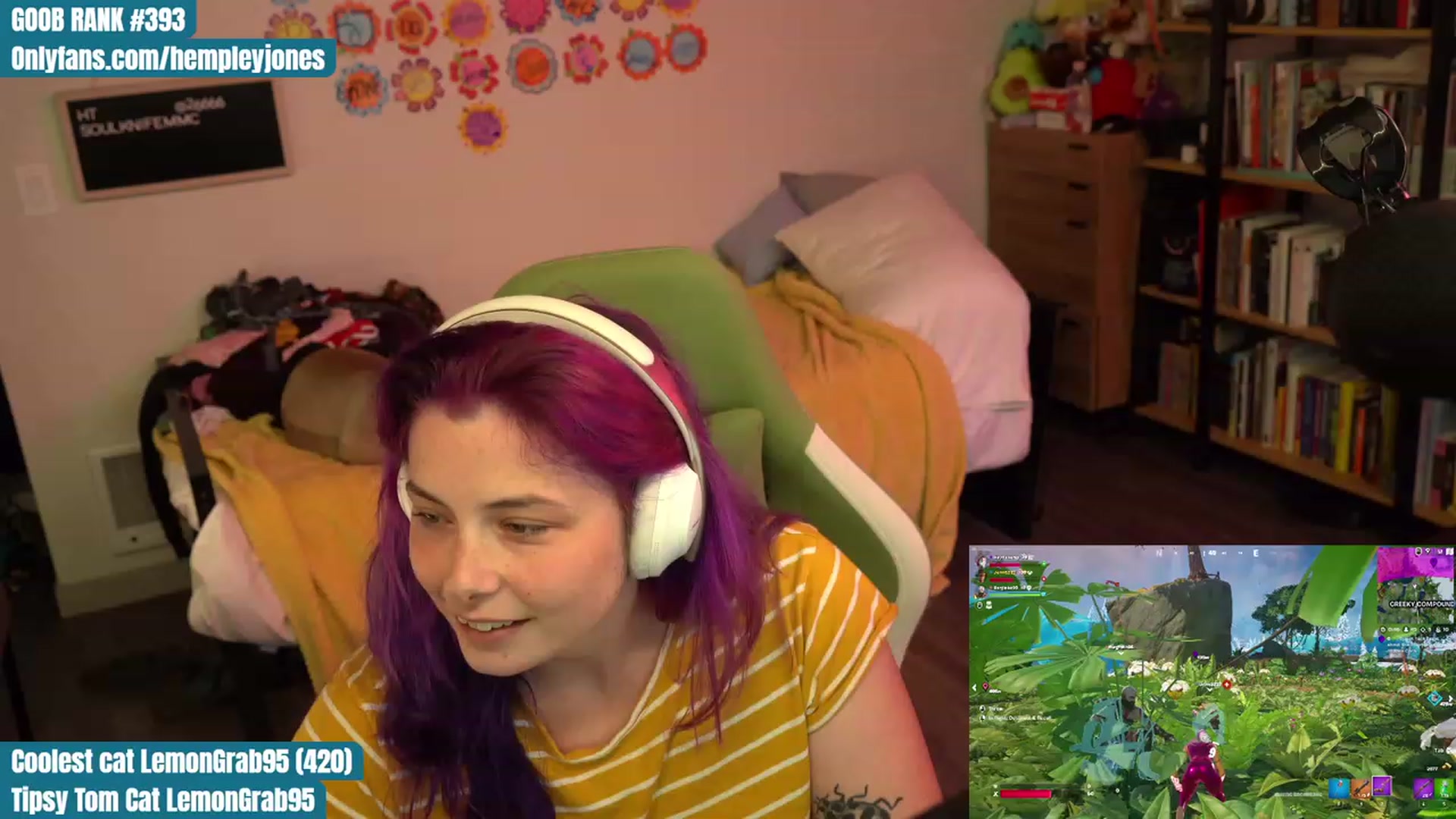 Gallery image thumbnail from Hempleyjones's myfreecams stream on, 07/29/2023, 02:02 image 1 of 20