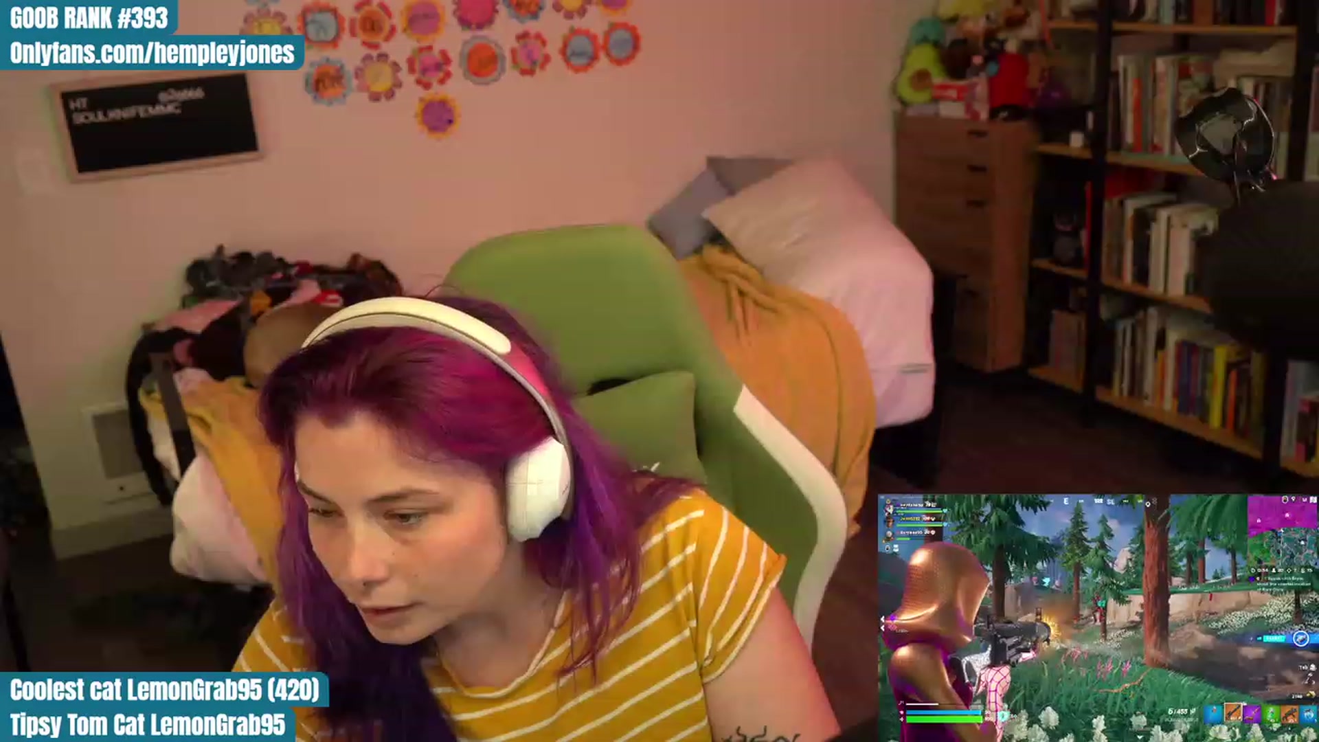 Gallery image thumbnail from Hempleyjones's myfreecams stream on, 07/29/2023, 02:02 image 2 of 20