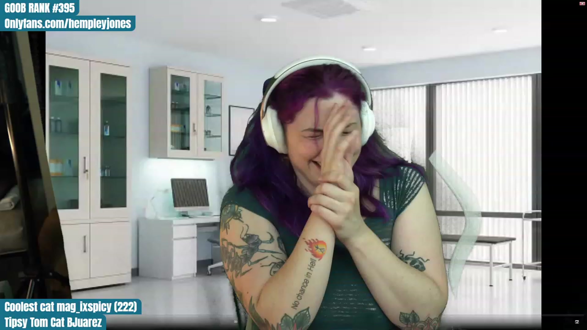 Gallery image thumbnail from Hempleyjones's myfreecams stream on, 07/30/2023, 24:23 image 18 of 20