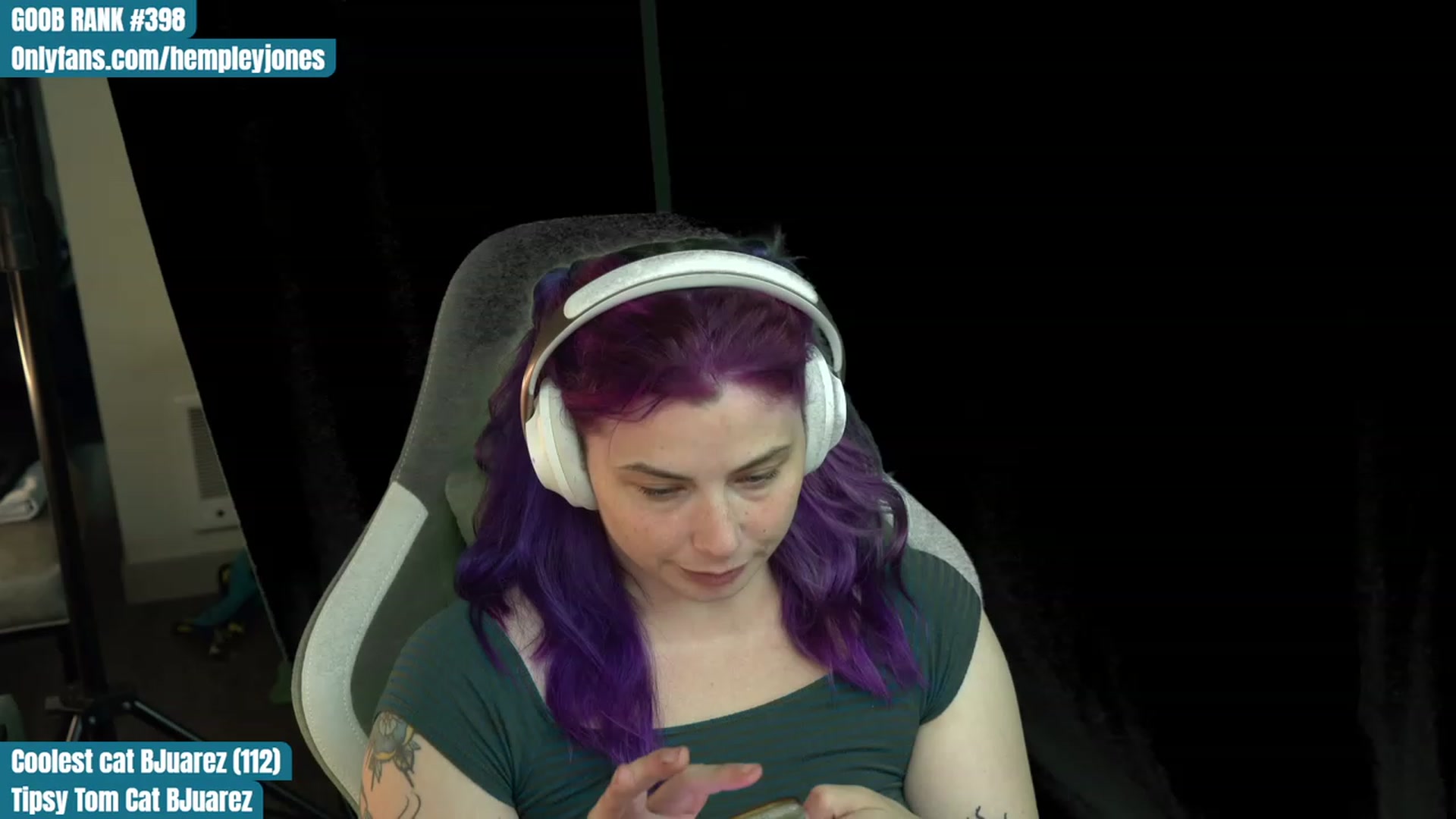 Gallery image thumbnail from Hempleyjones's myfreecams stream on, 07/30/2023, 24:23 image 6 of 20