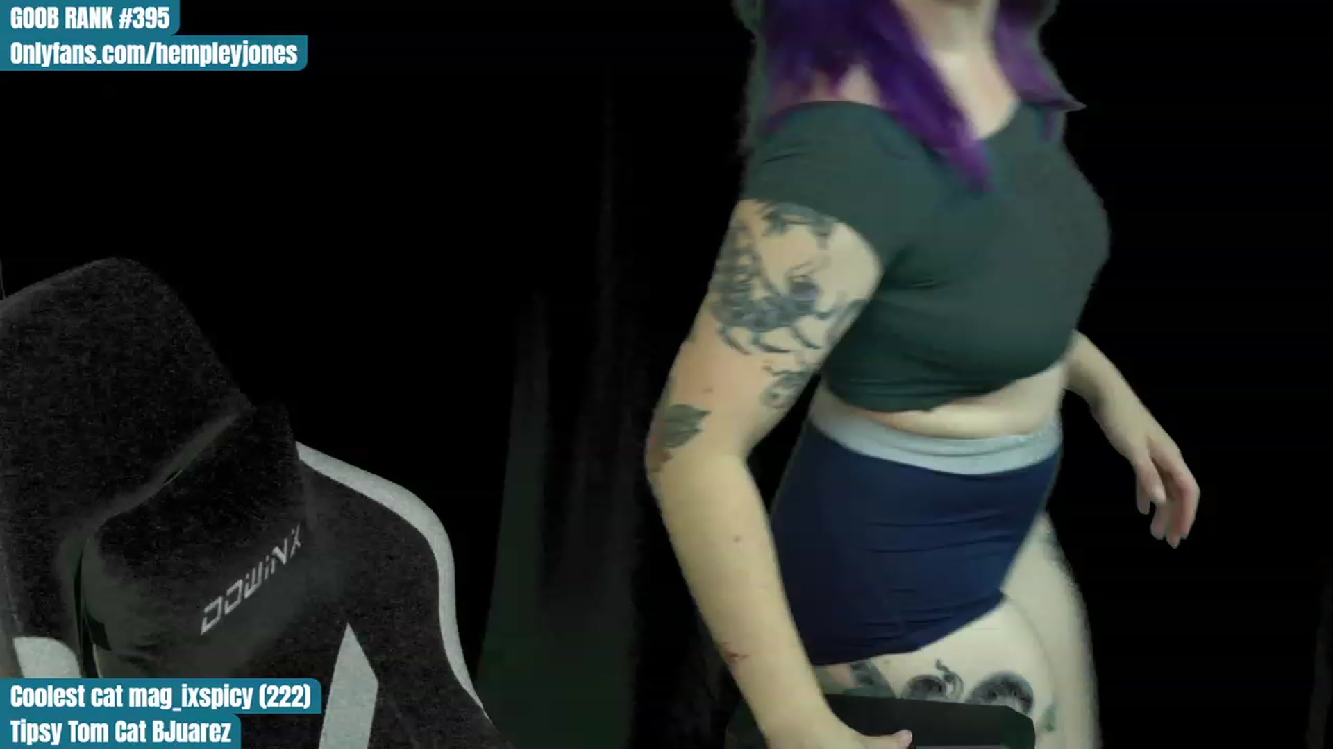 Gallery image thumbnail from Hempleyjones's myfreecams stream on, 07/30/2023, 24:23 image 16 of 20