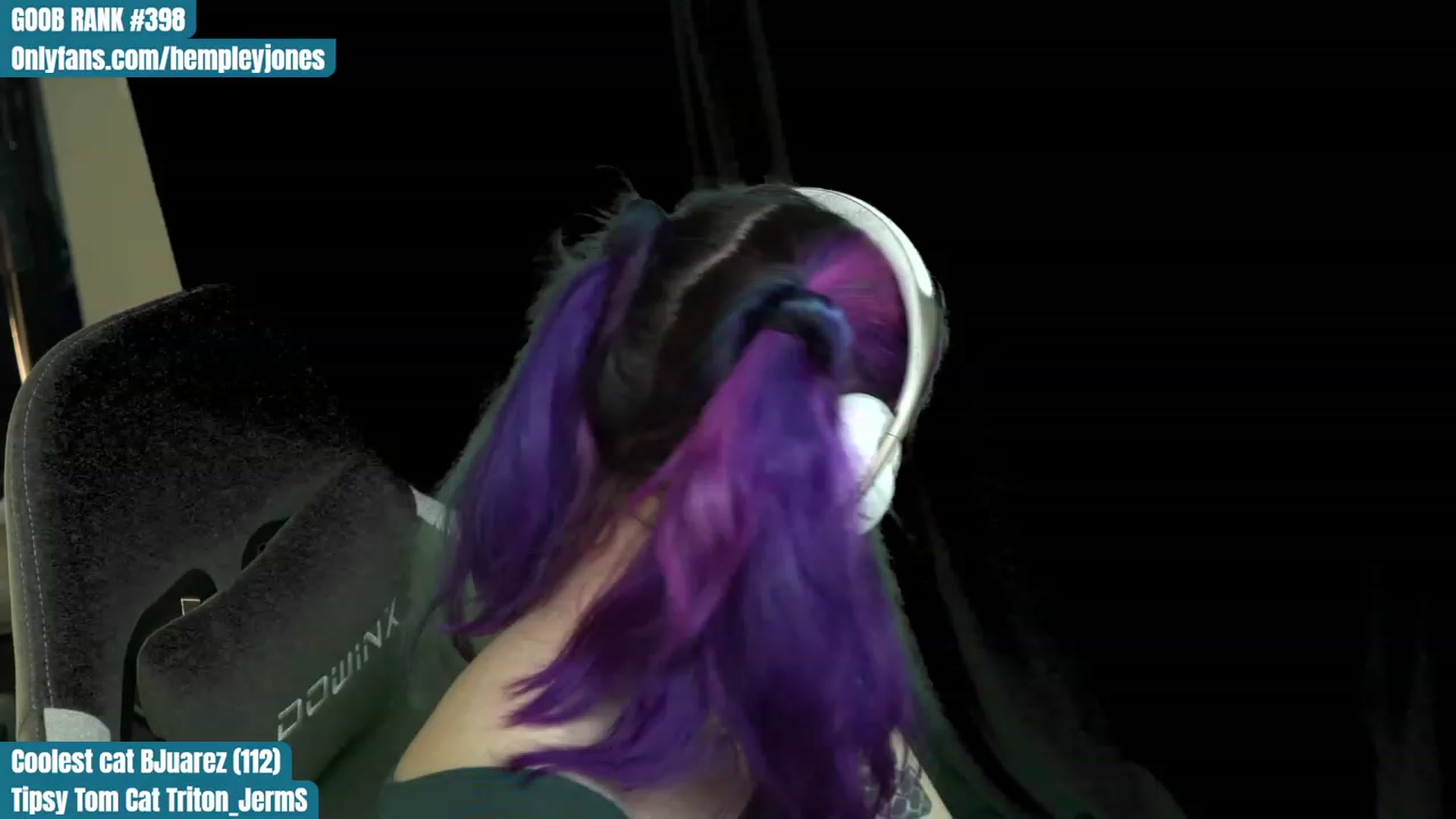 Gallery image thumbnail from Hempleyjones's myfreecams stream on, 07/30/2023, 24:23 image 2 of 20