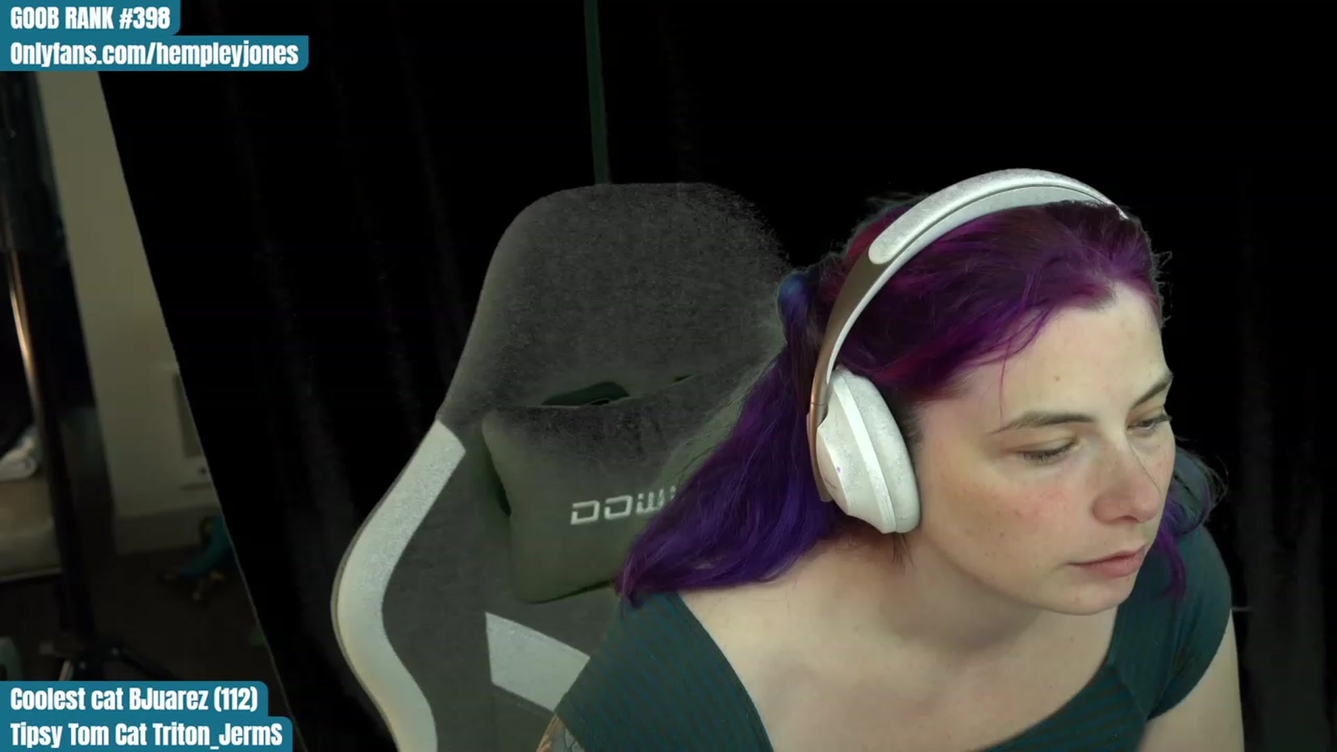 Gallery image thumbnail from Hempleyjones's myfreecams stream on, 07/30/2023, 24:23 image 4 of 20