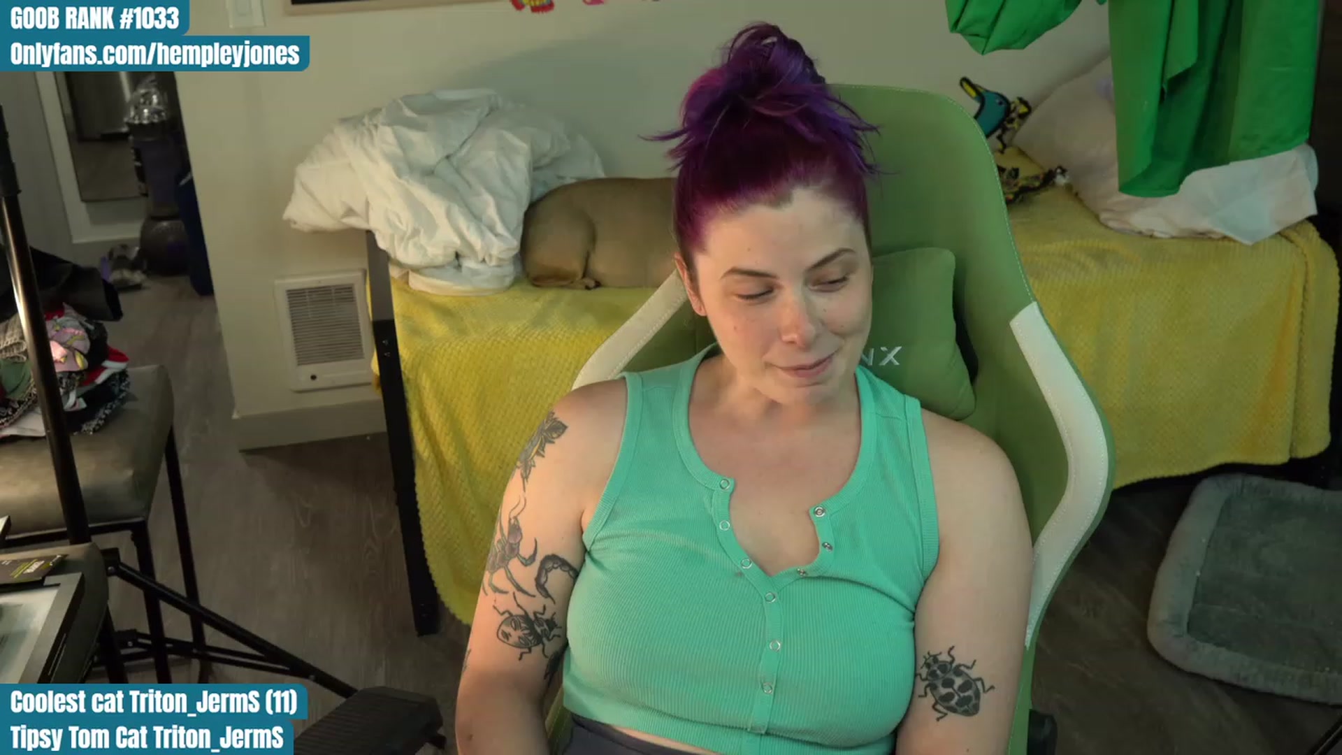 Gallery image thumbnail from Hempleyjones's myfreecams stream on, 08/04/2023, 24:02 image 2 of 20
