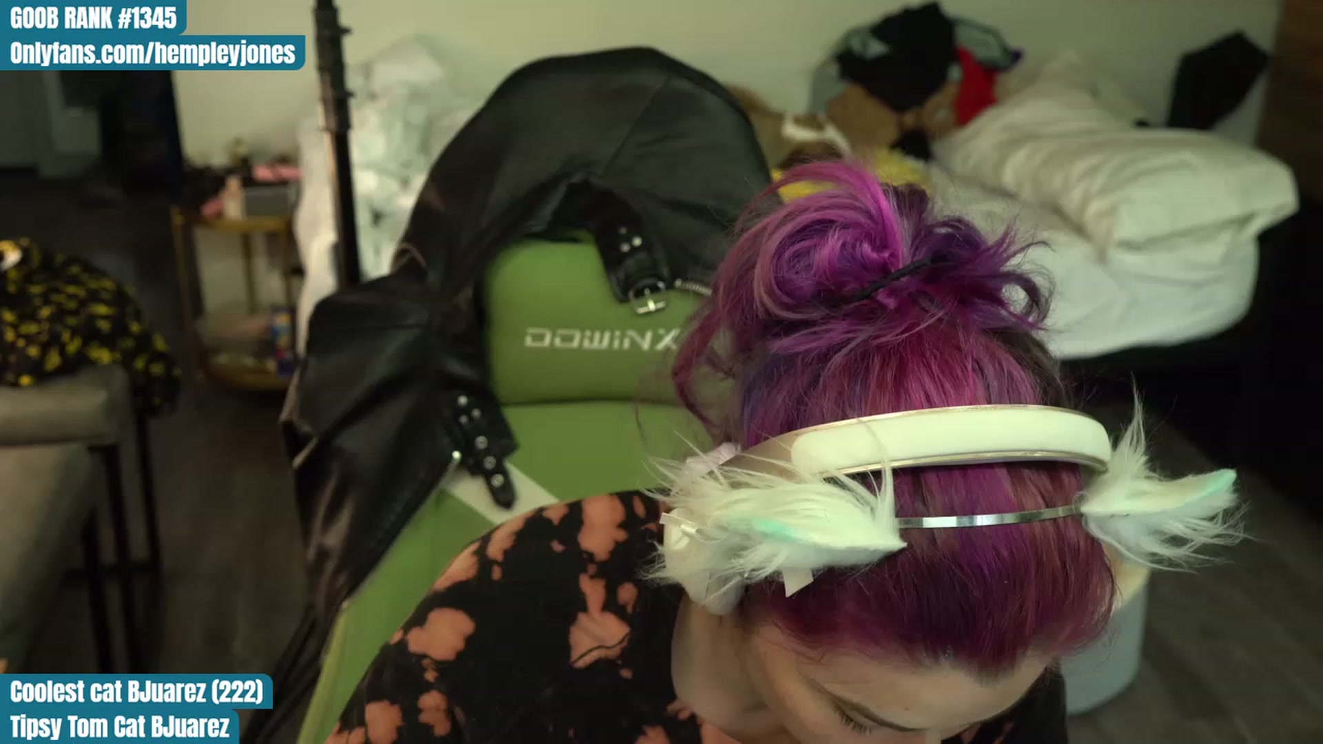 Gallery image thumbnail from Hempleyjones's myfreecams stream on, 08/07/2023, 23:59 image 6 of 20