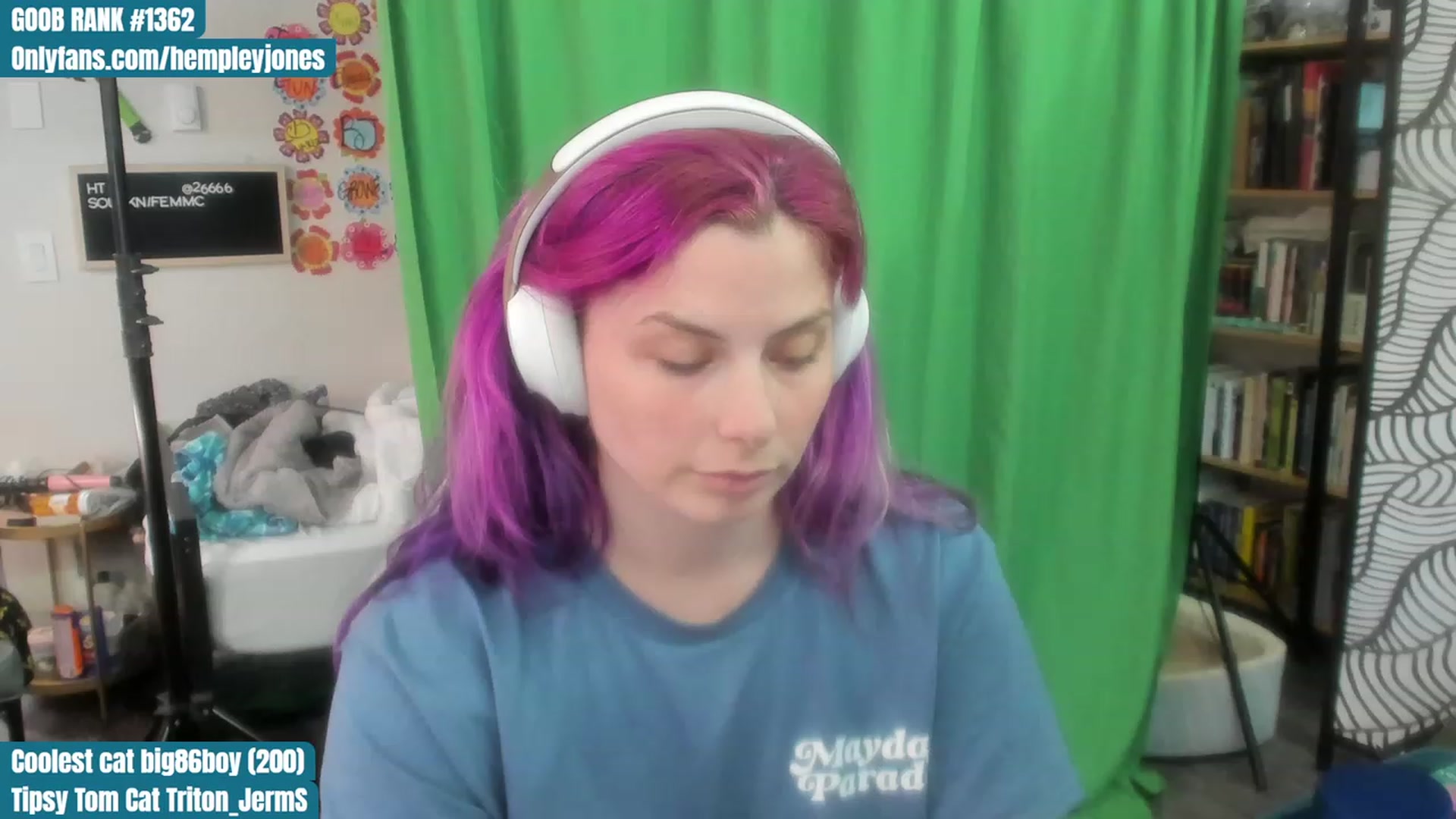 Gallery image thumbnail from Hempleyjones's myfreecams stream on, 08/11/2023, 21:48 image 11 of 20
